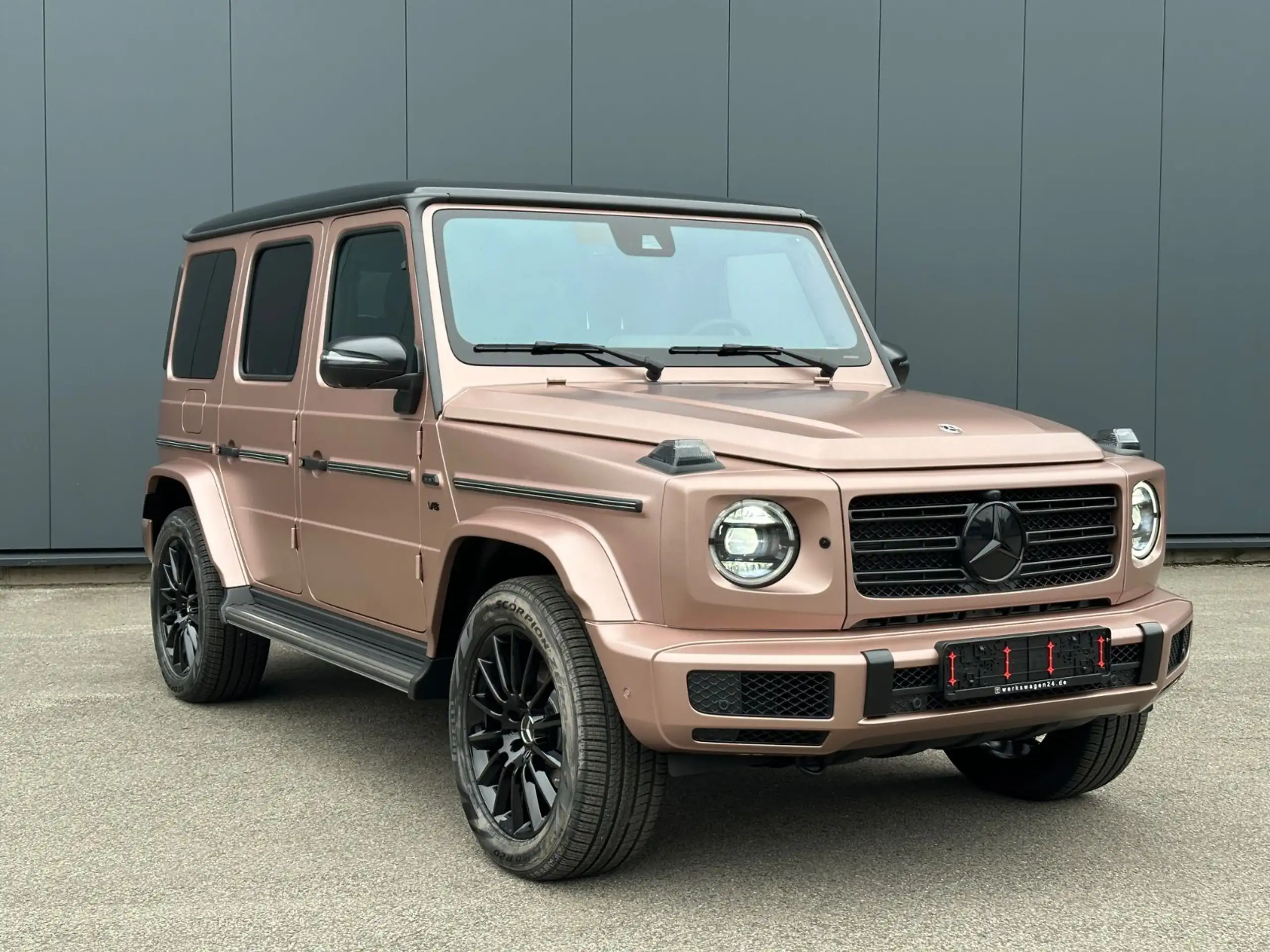 Mercedes-Benz - G 500