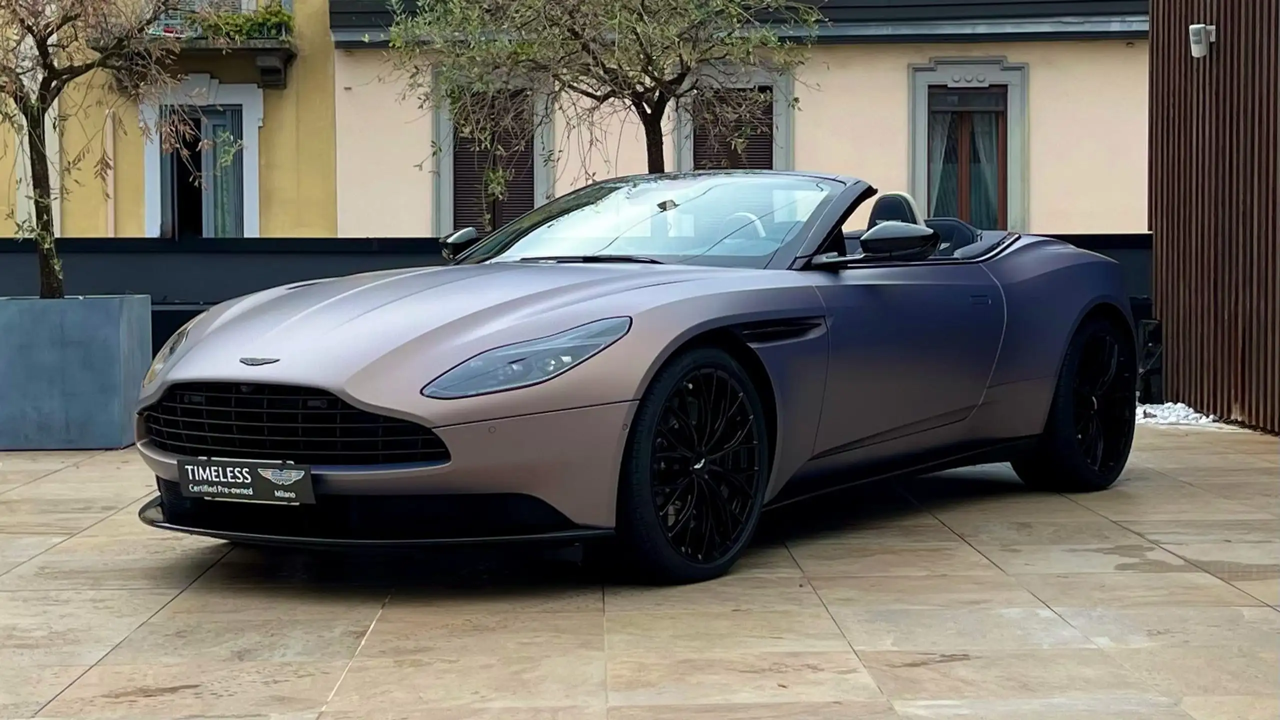 Aston Martin - DB11