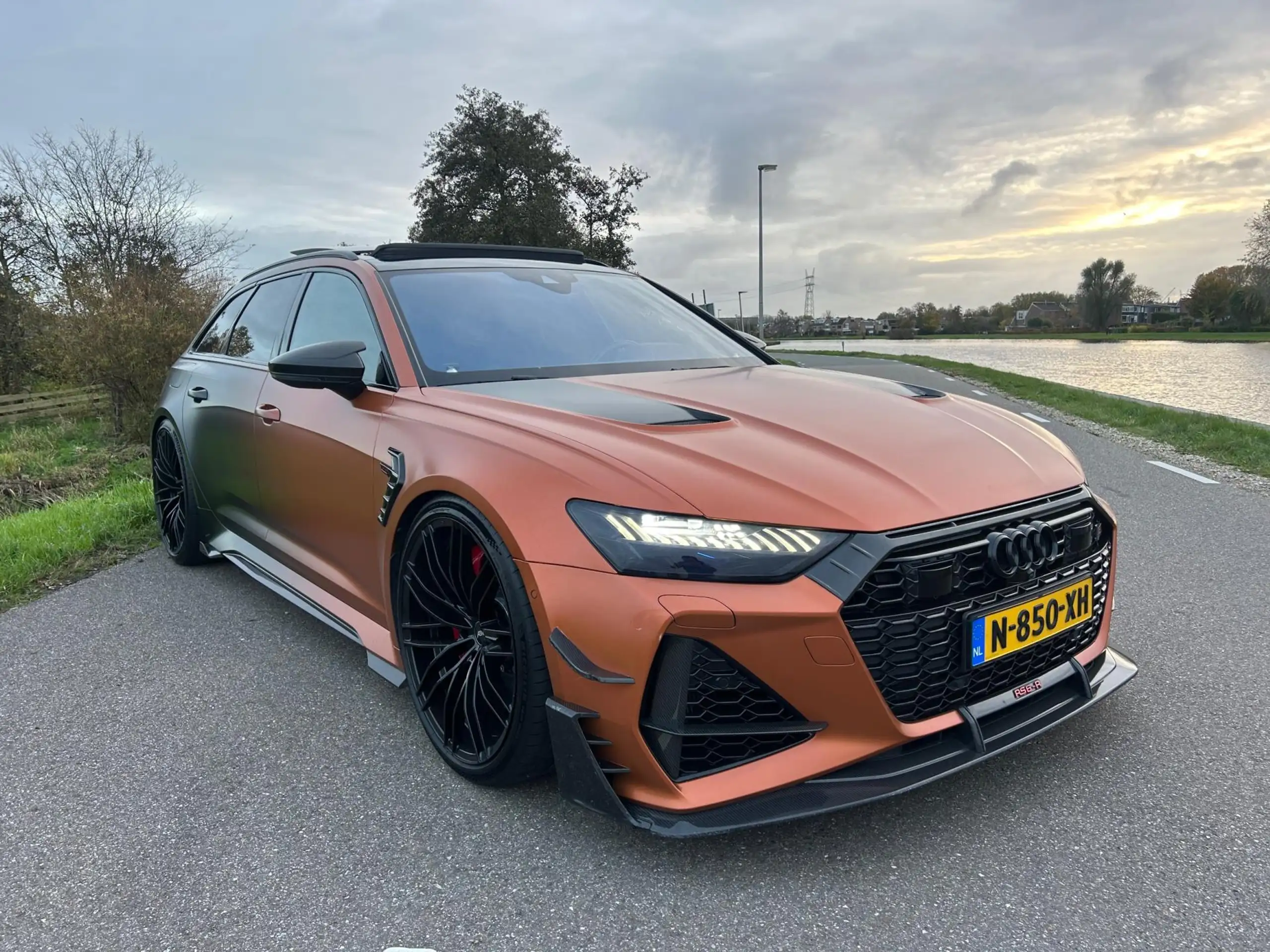 Audi - RS6