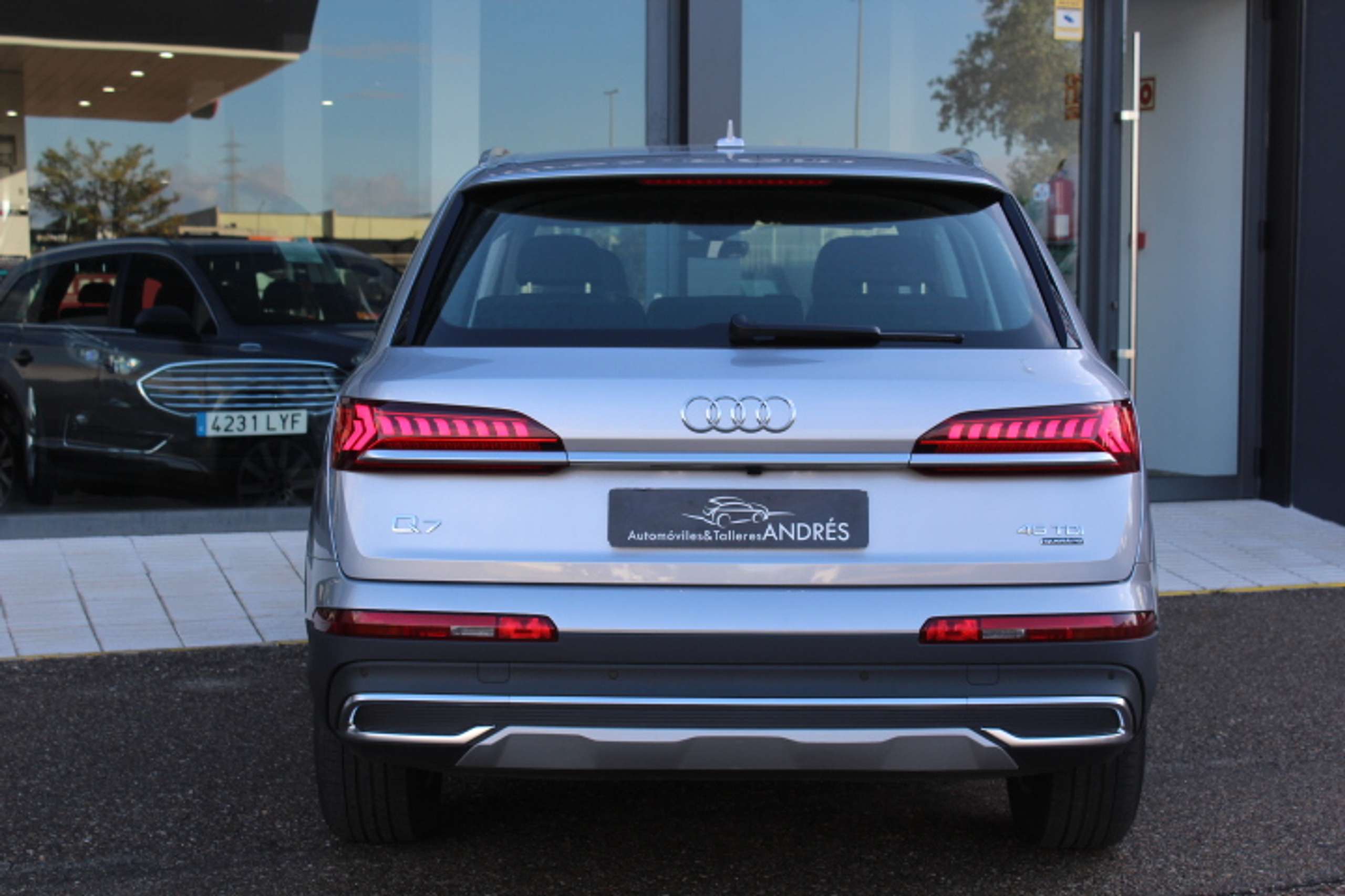 Audi - Q7