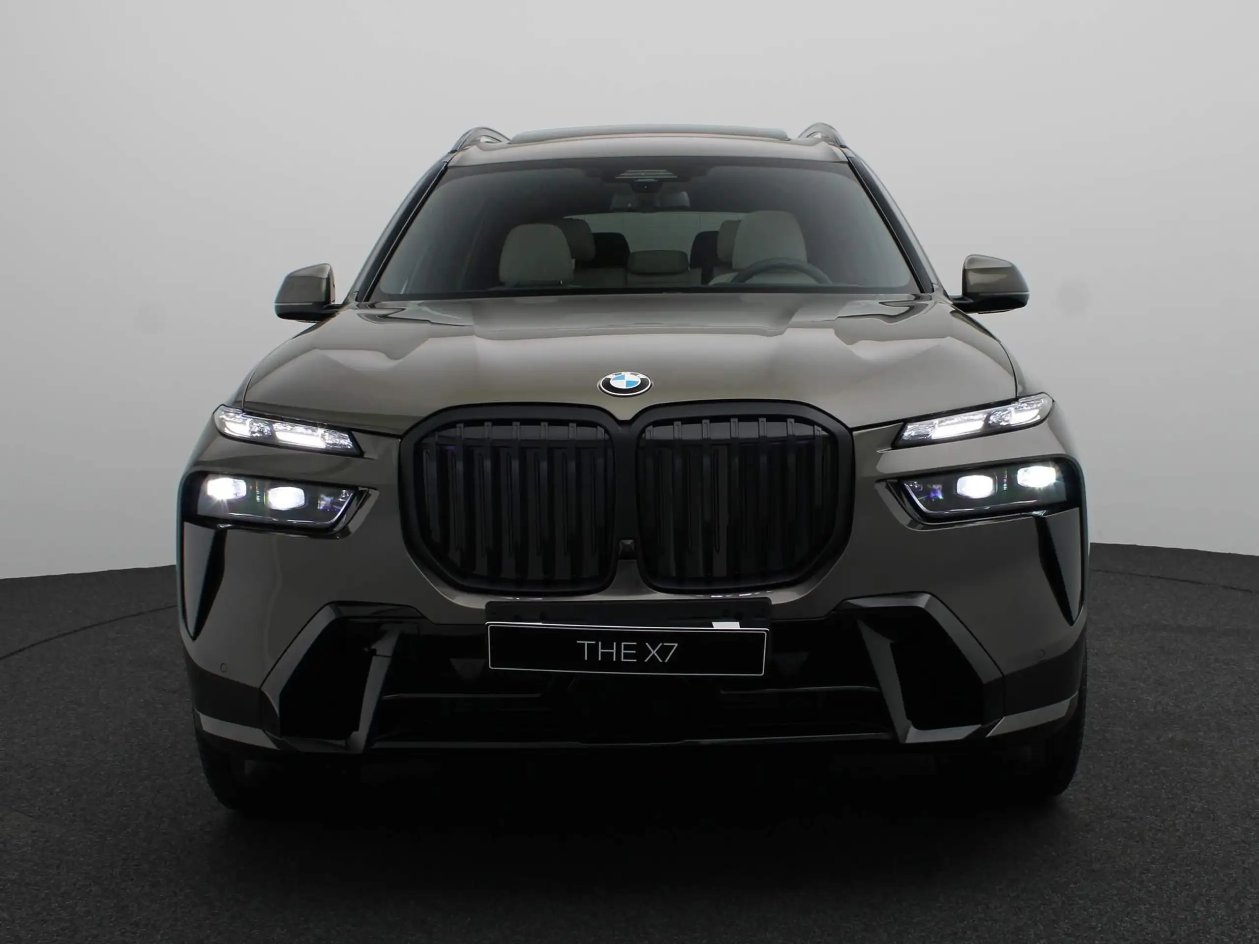 BMW - X7