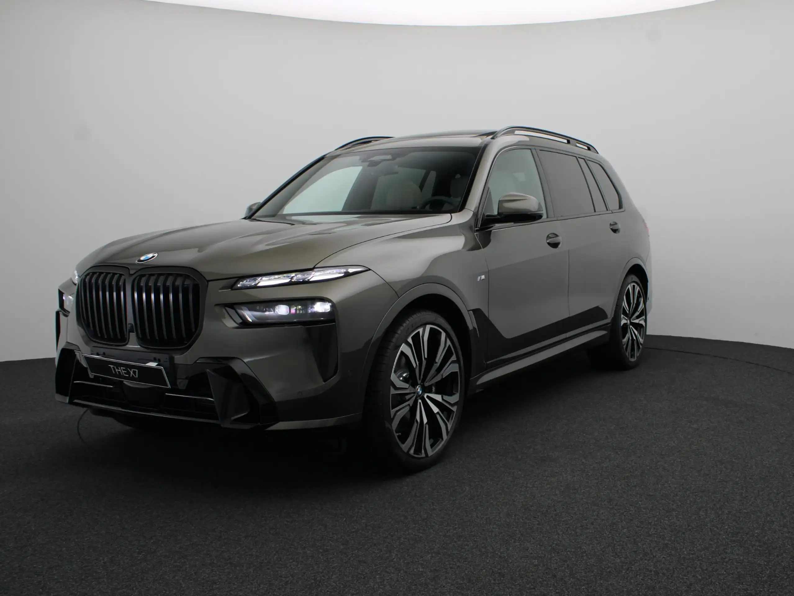 BMW - X7