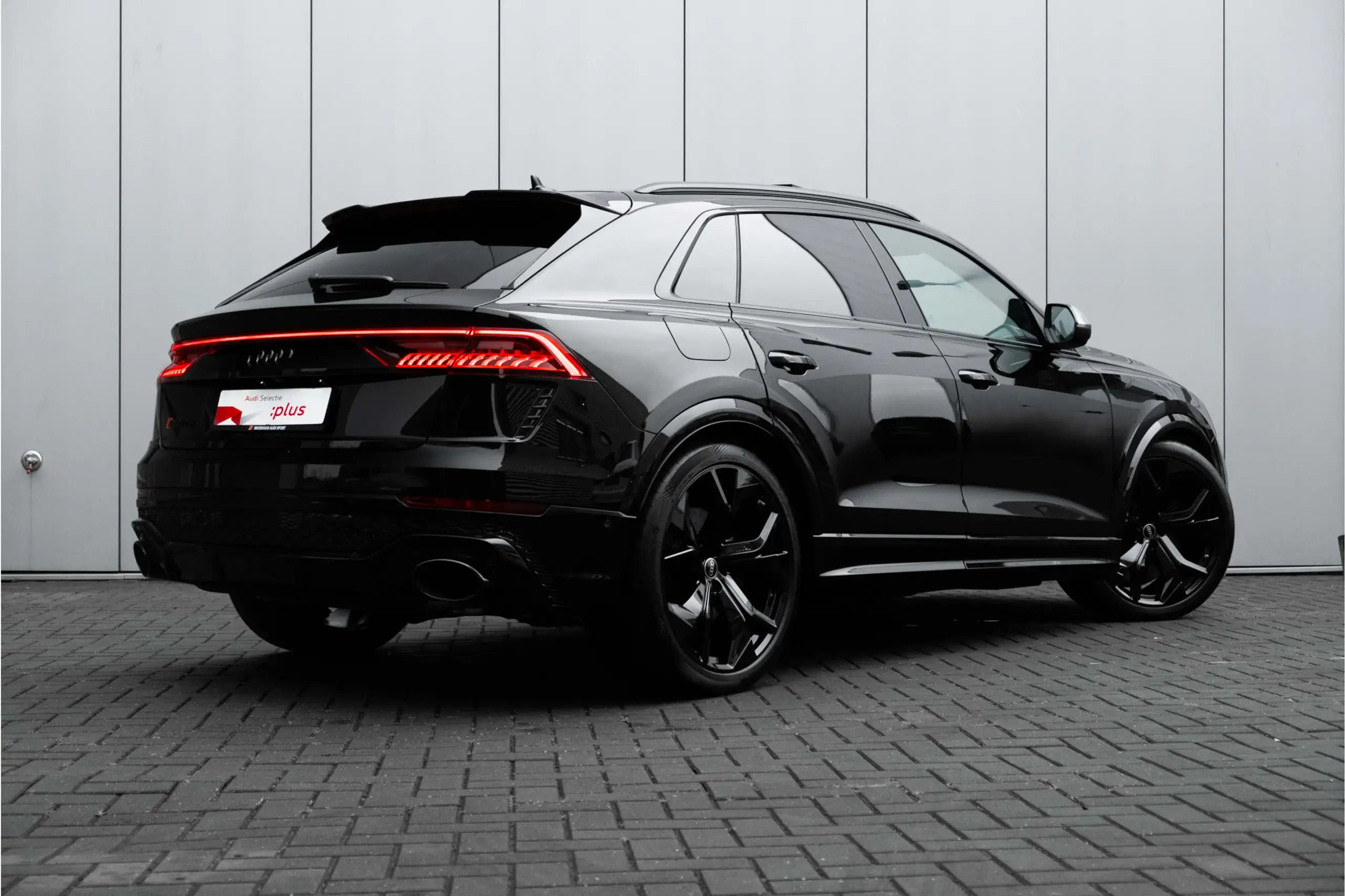 Audi - RS Q8