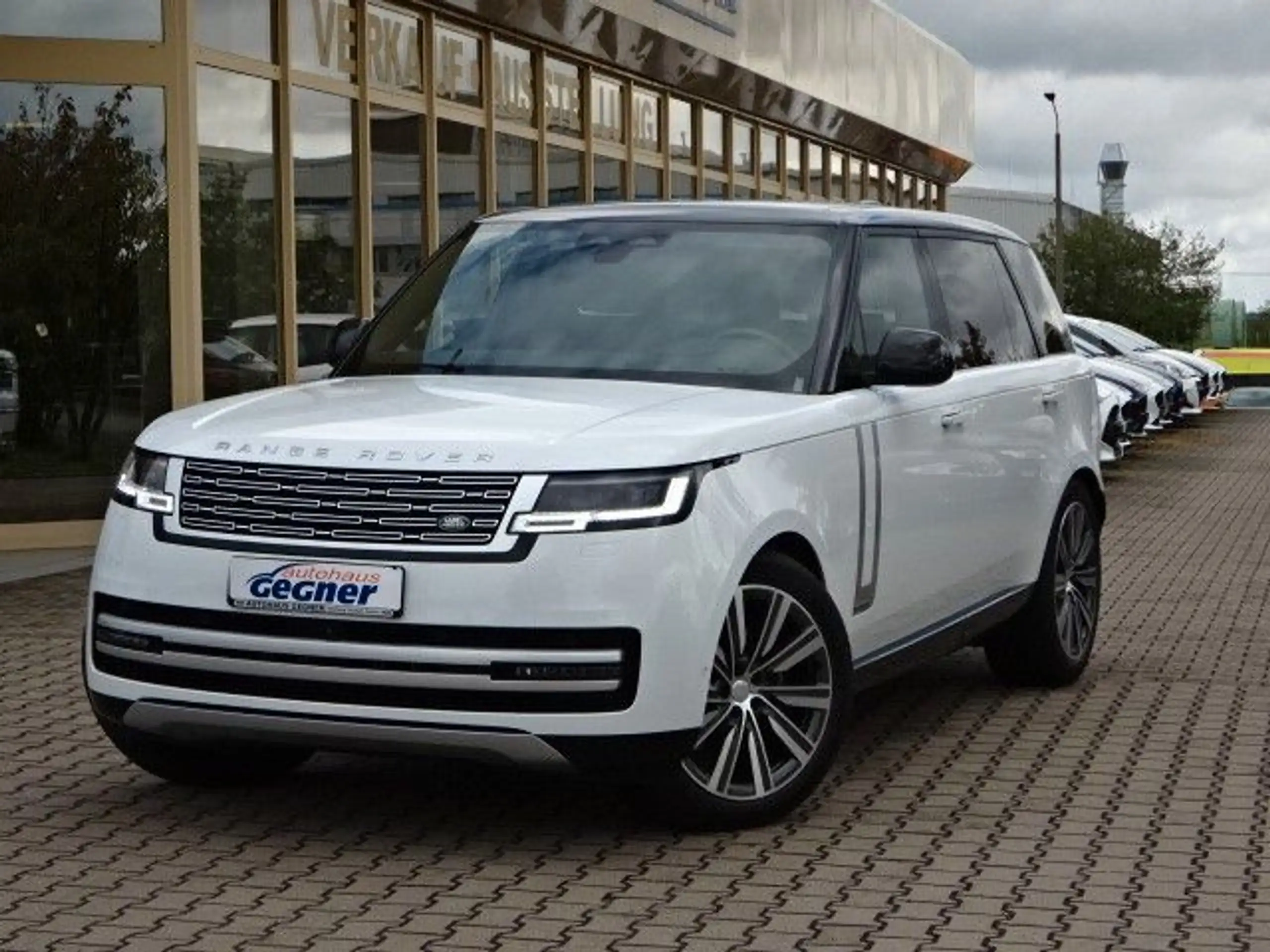 Land Rover - Range Rover