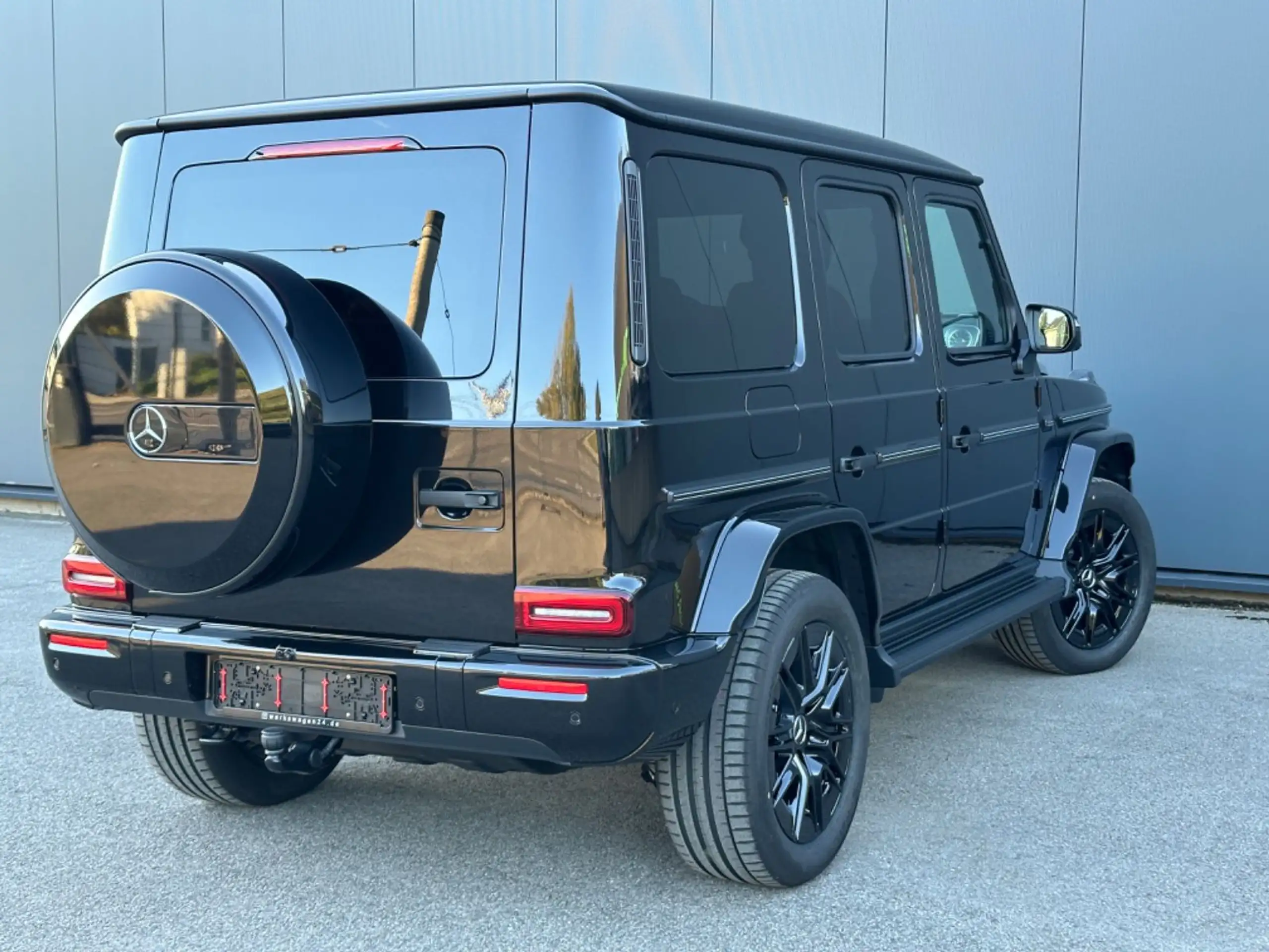 Mercedes-Benz - G 450