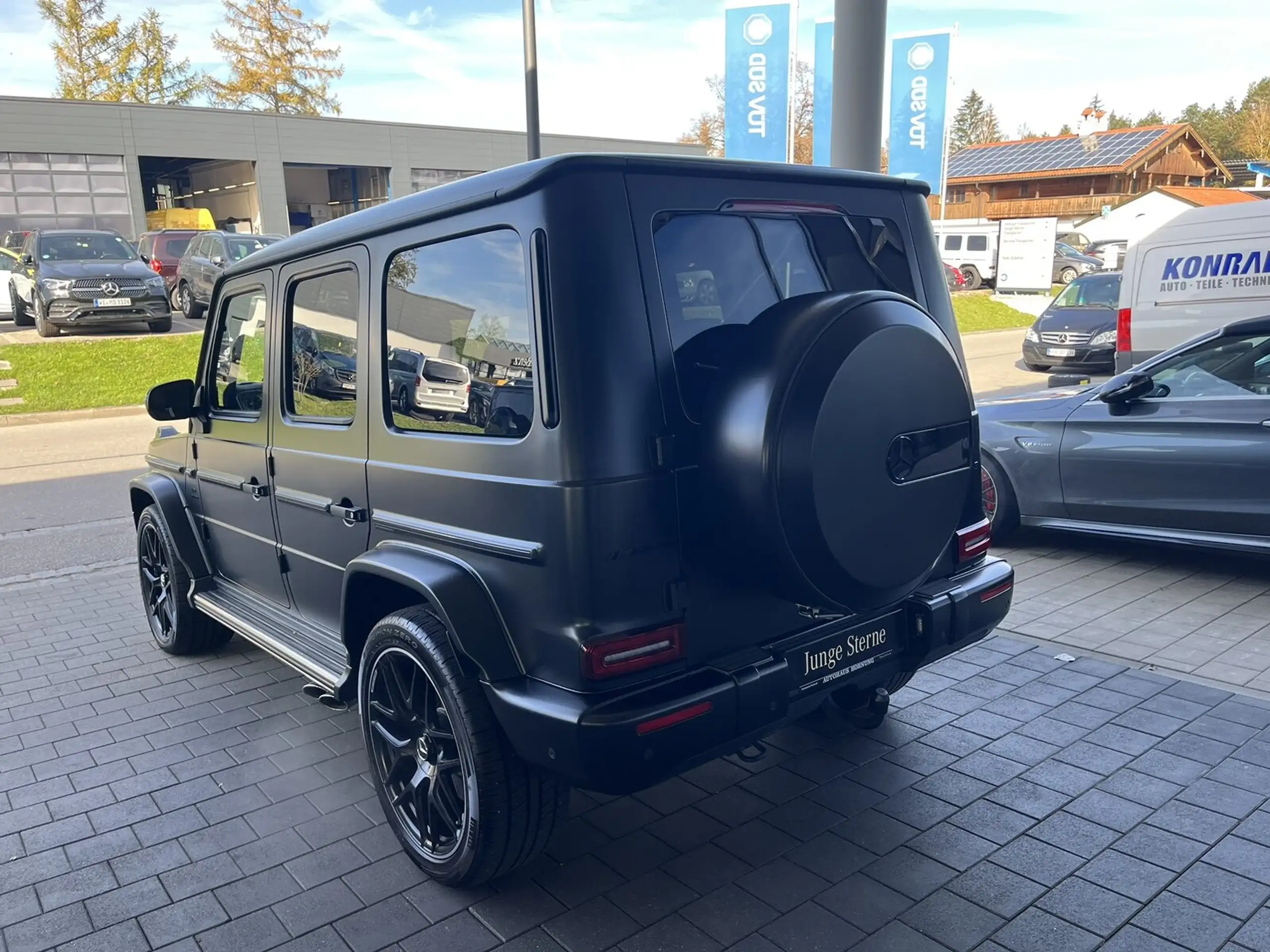 Mercedes-Benz - G 63 AMG