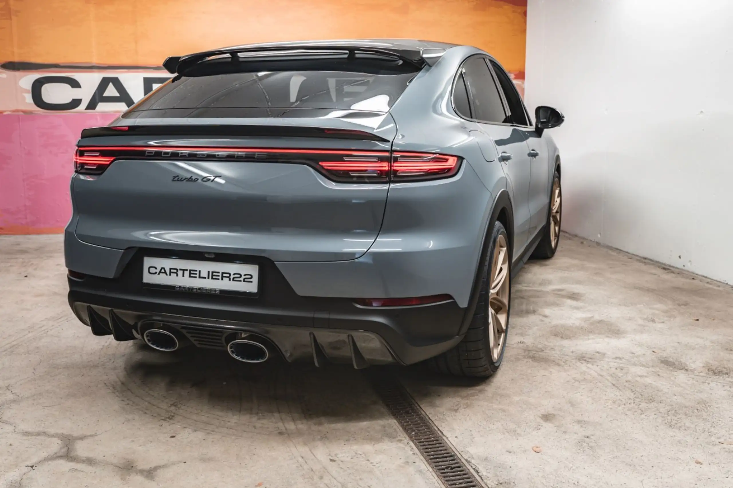 Porsche - Cayenne