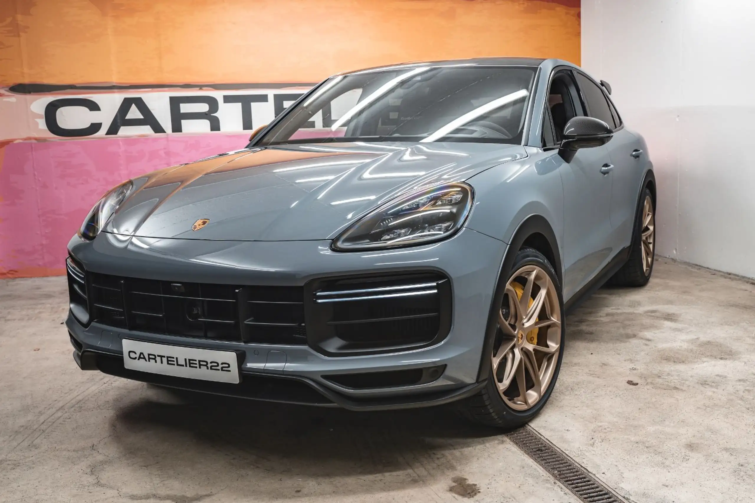 Porsche - Cayenne