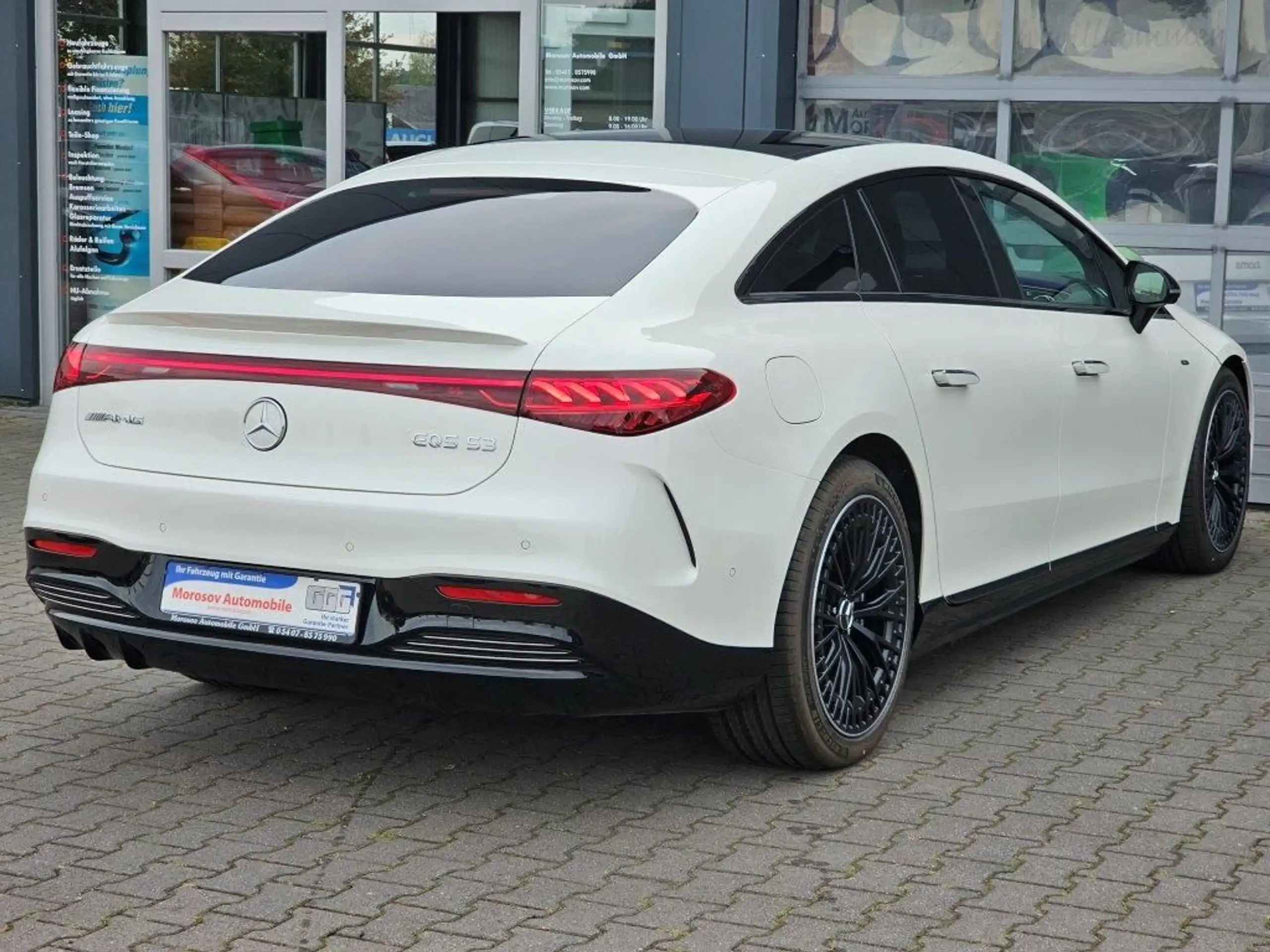 Mercedes-Benz - EQS