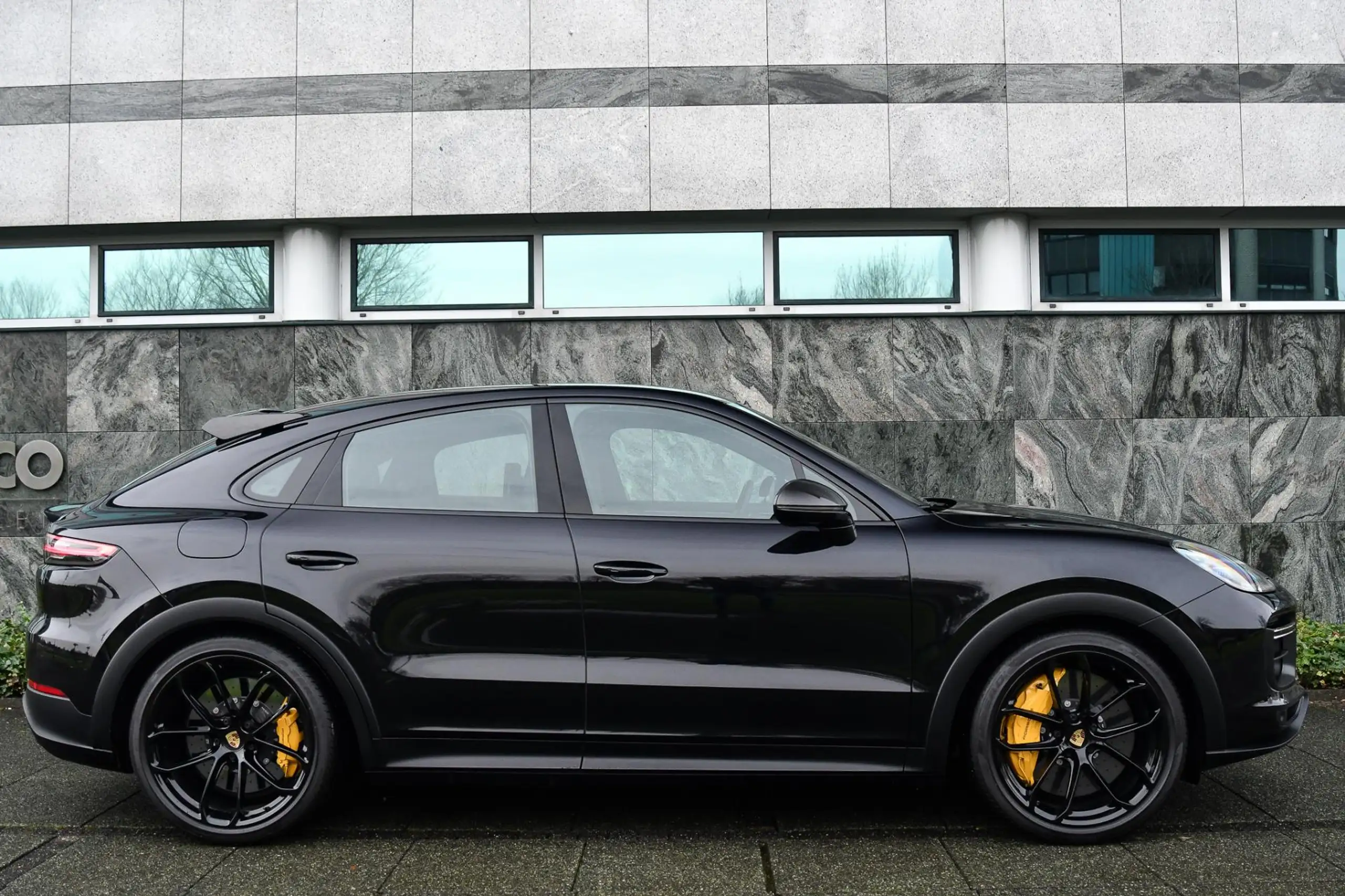 Porsche - Cayenne