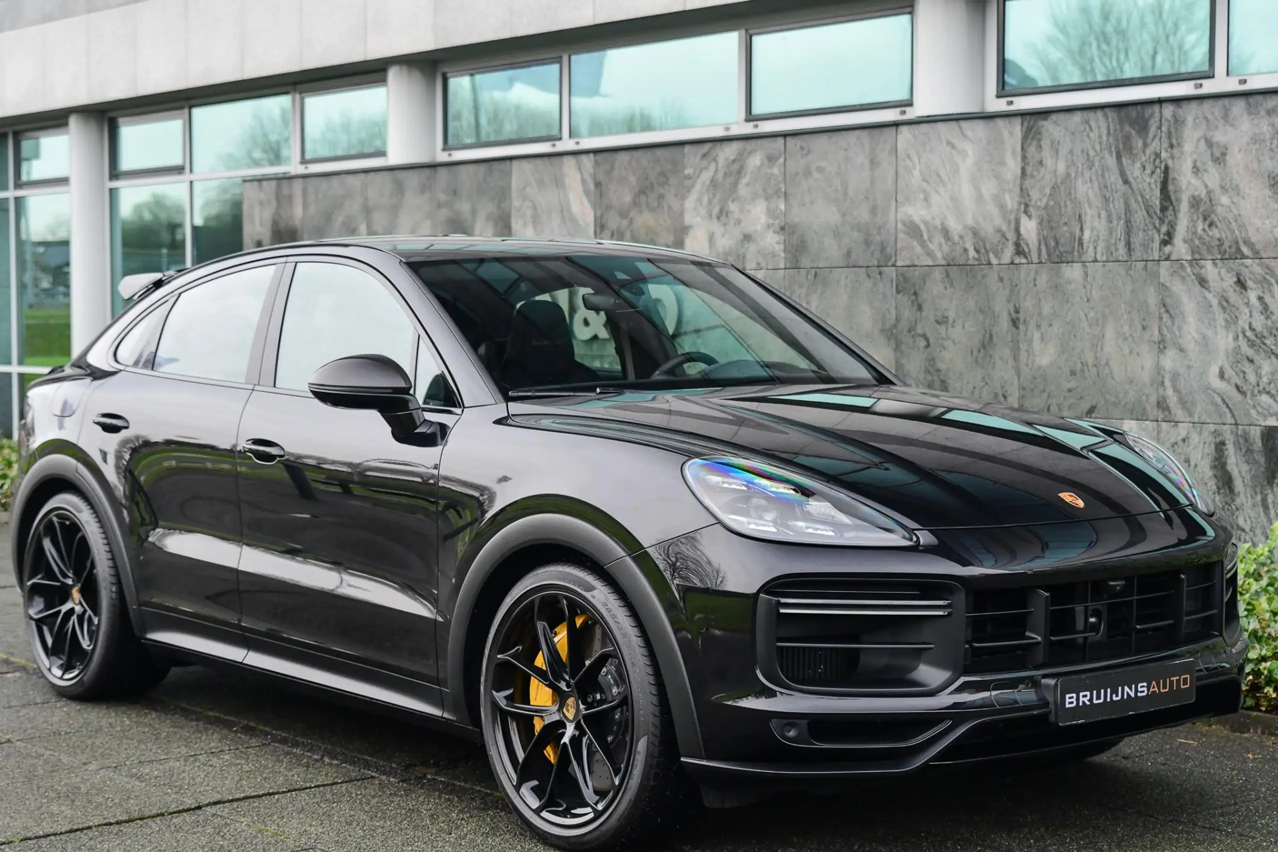 Porsche - Cayenne