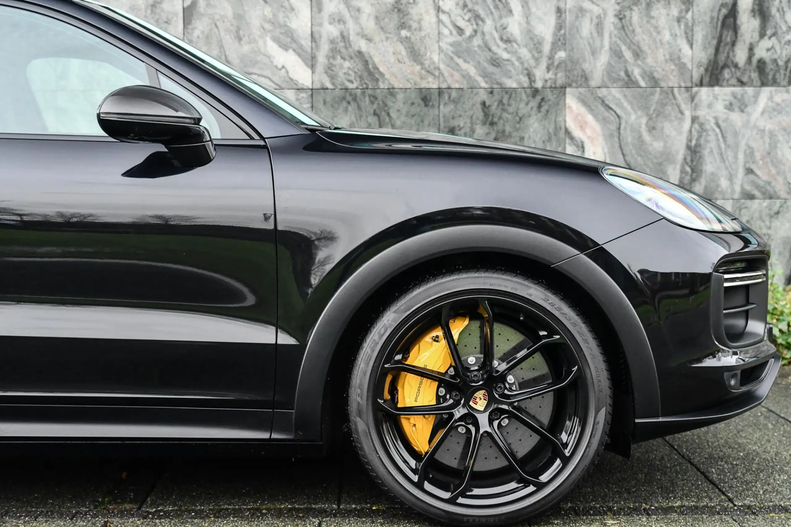 Porsche - Cayenne