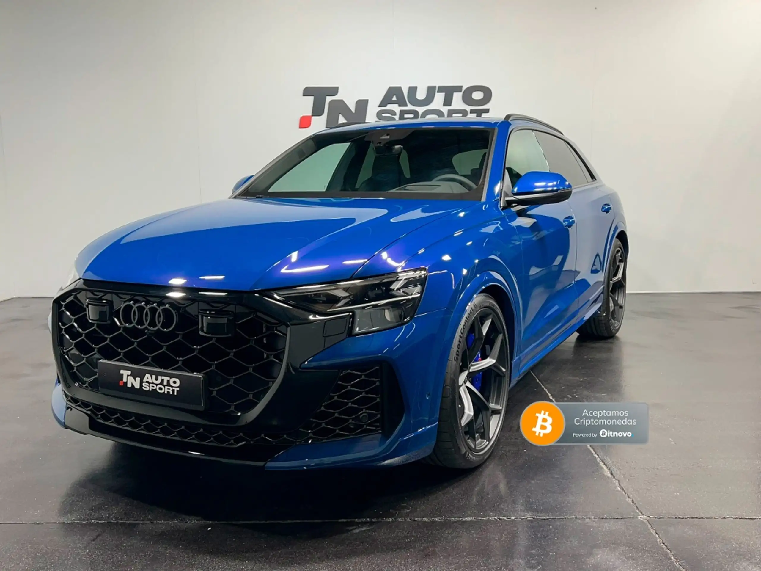 Audi - Q8