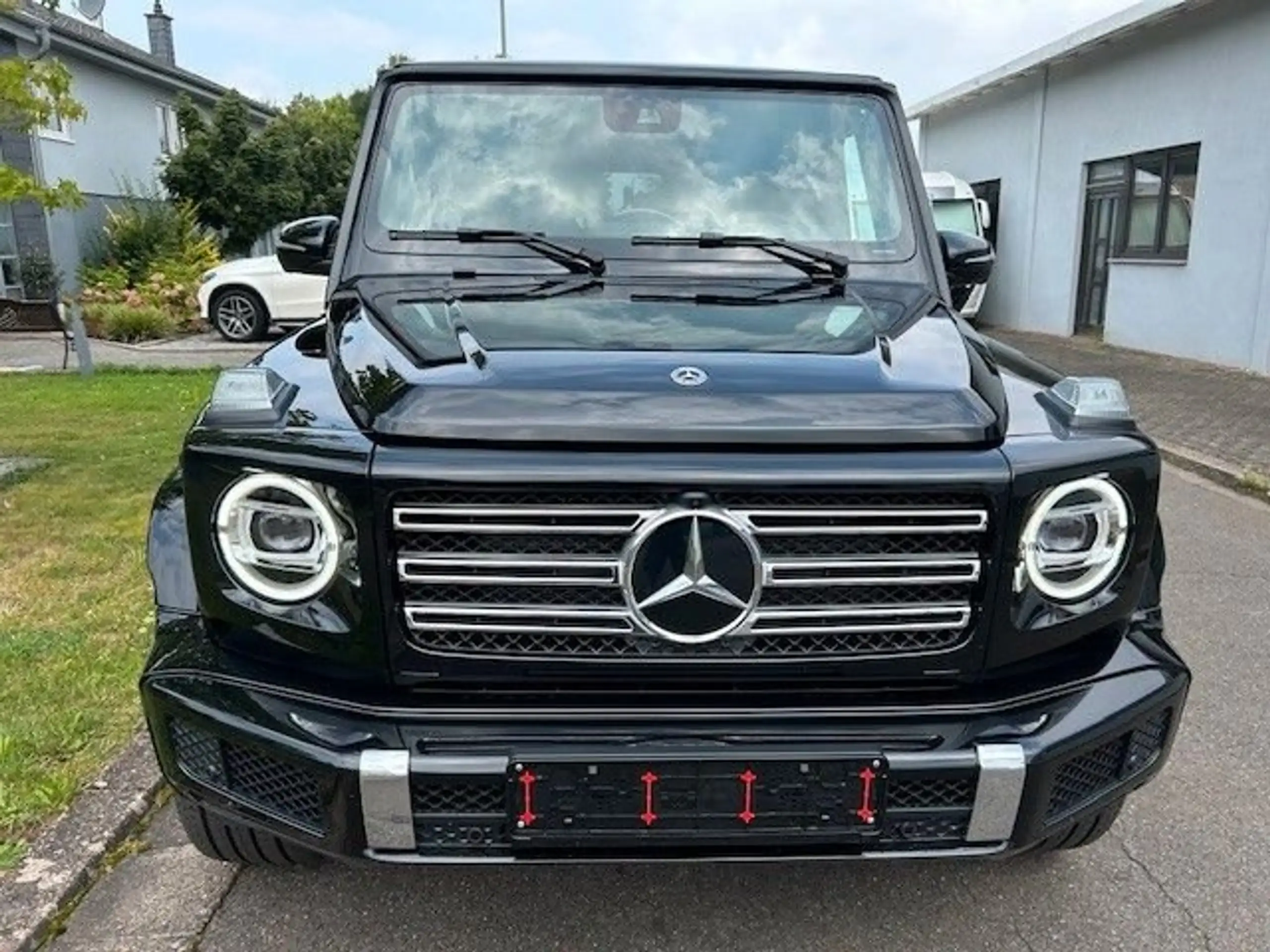 Mercedes-Benz - G 500