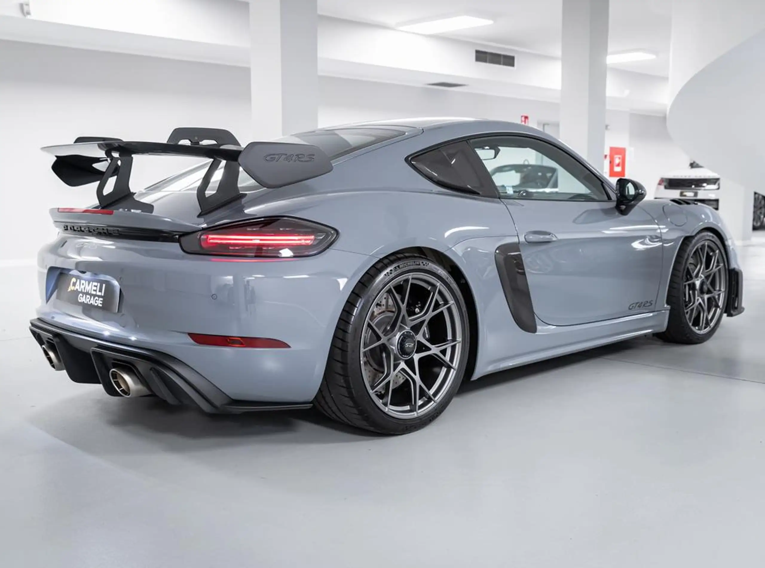 Porsche - Cayman