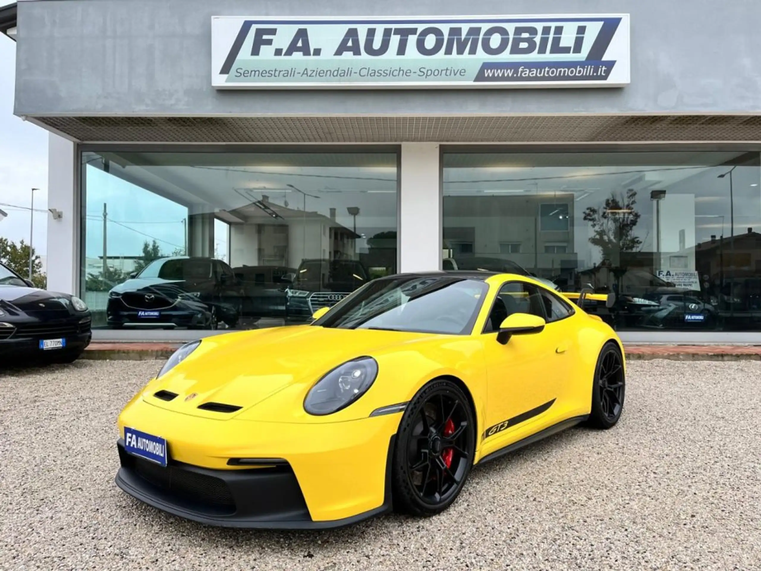 Porsche 992 2021