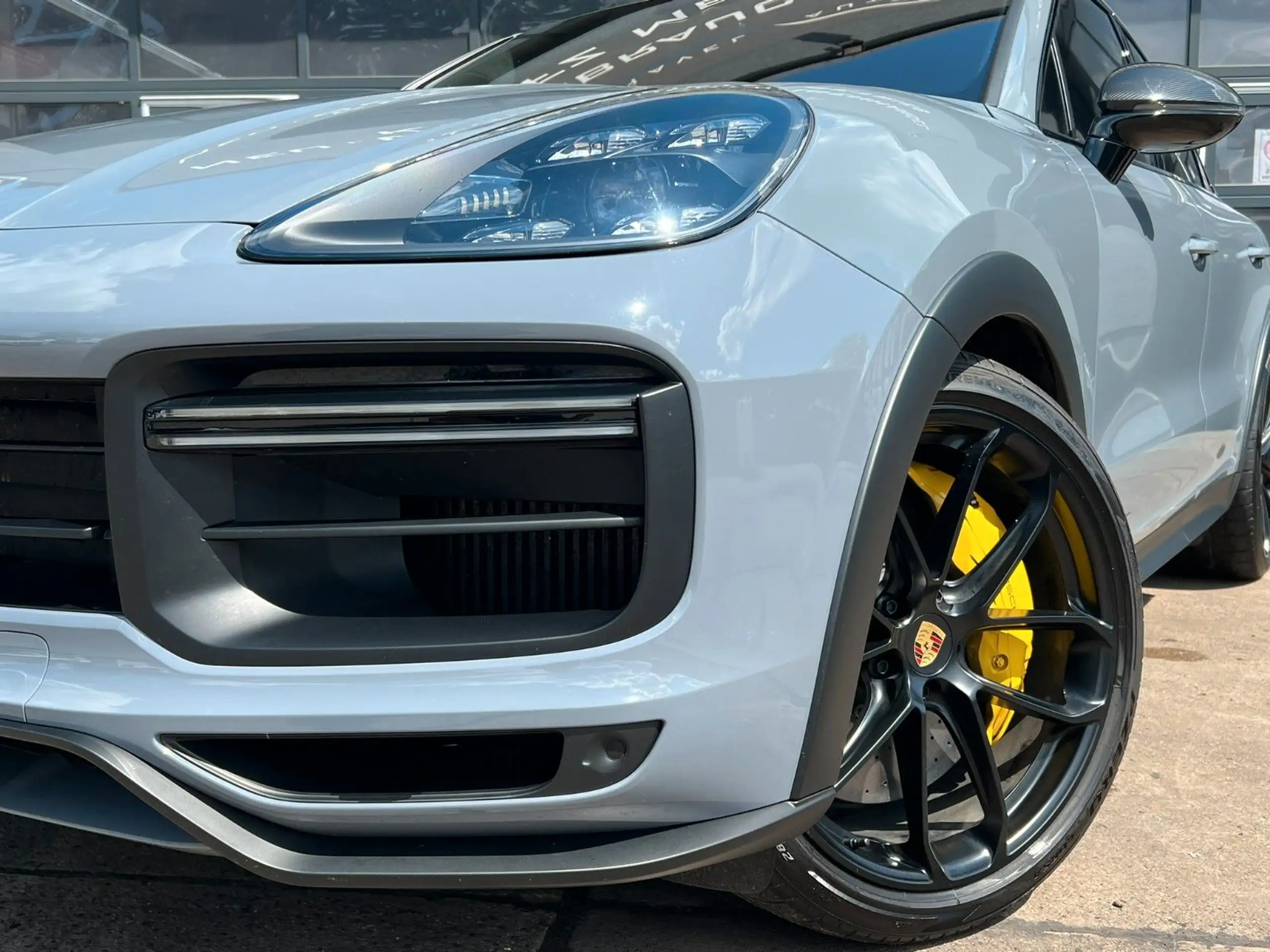 Porsche - Cayenne