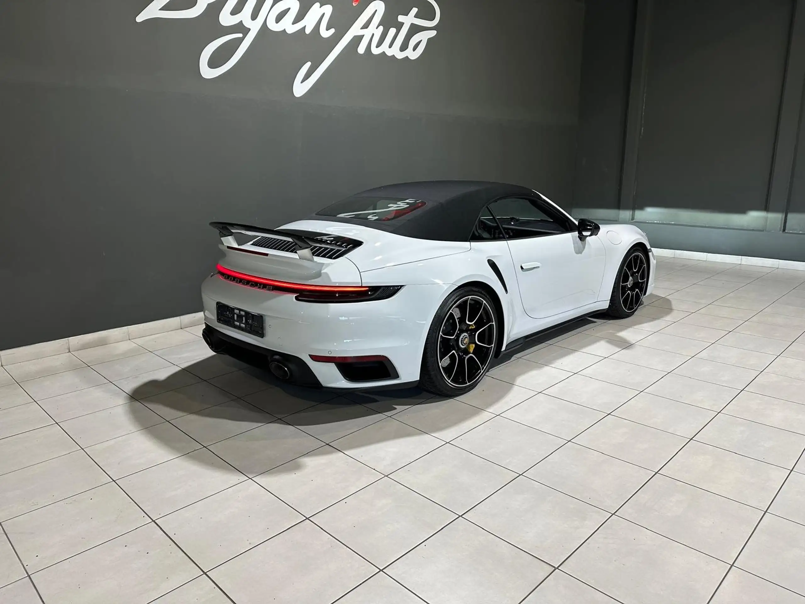 Porsche - 992