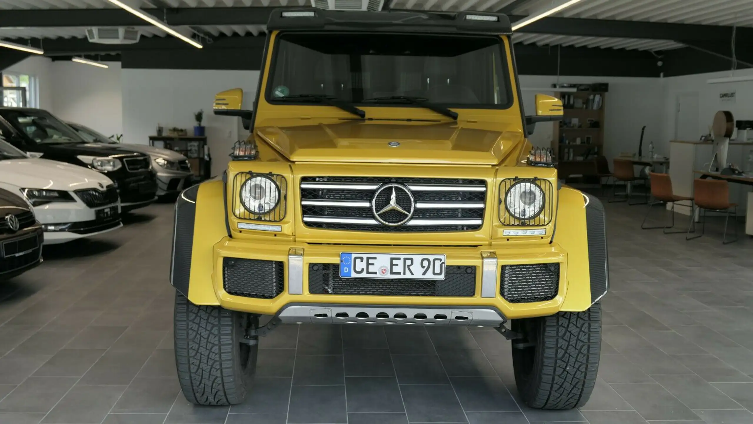 Mercedes-Benz - G 500