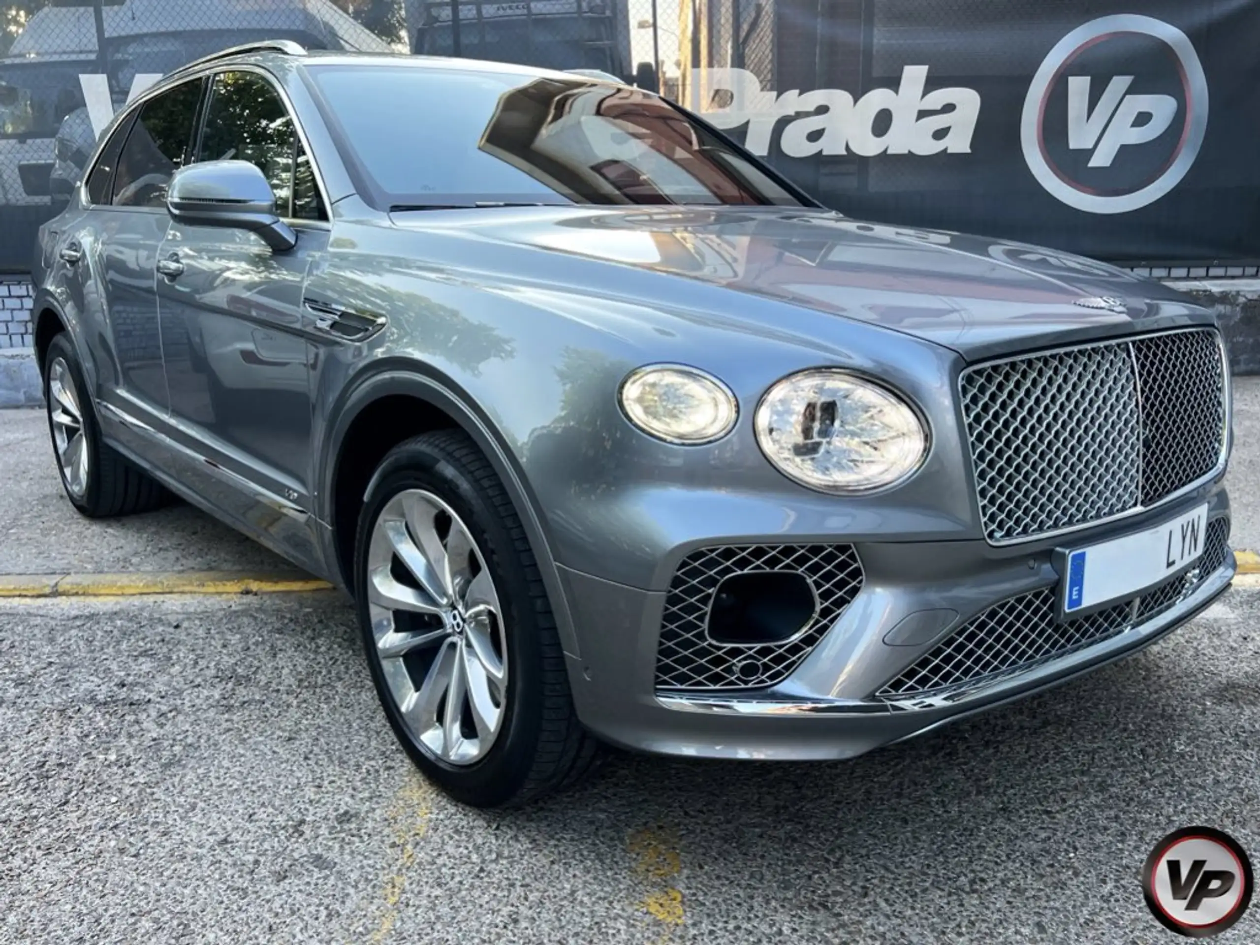 Bentley - Bentayga