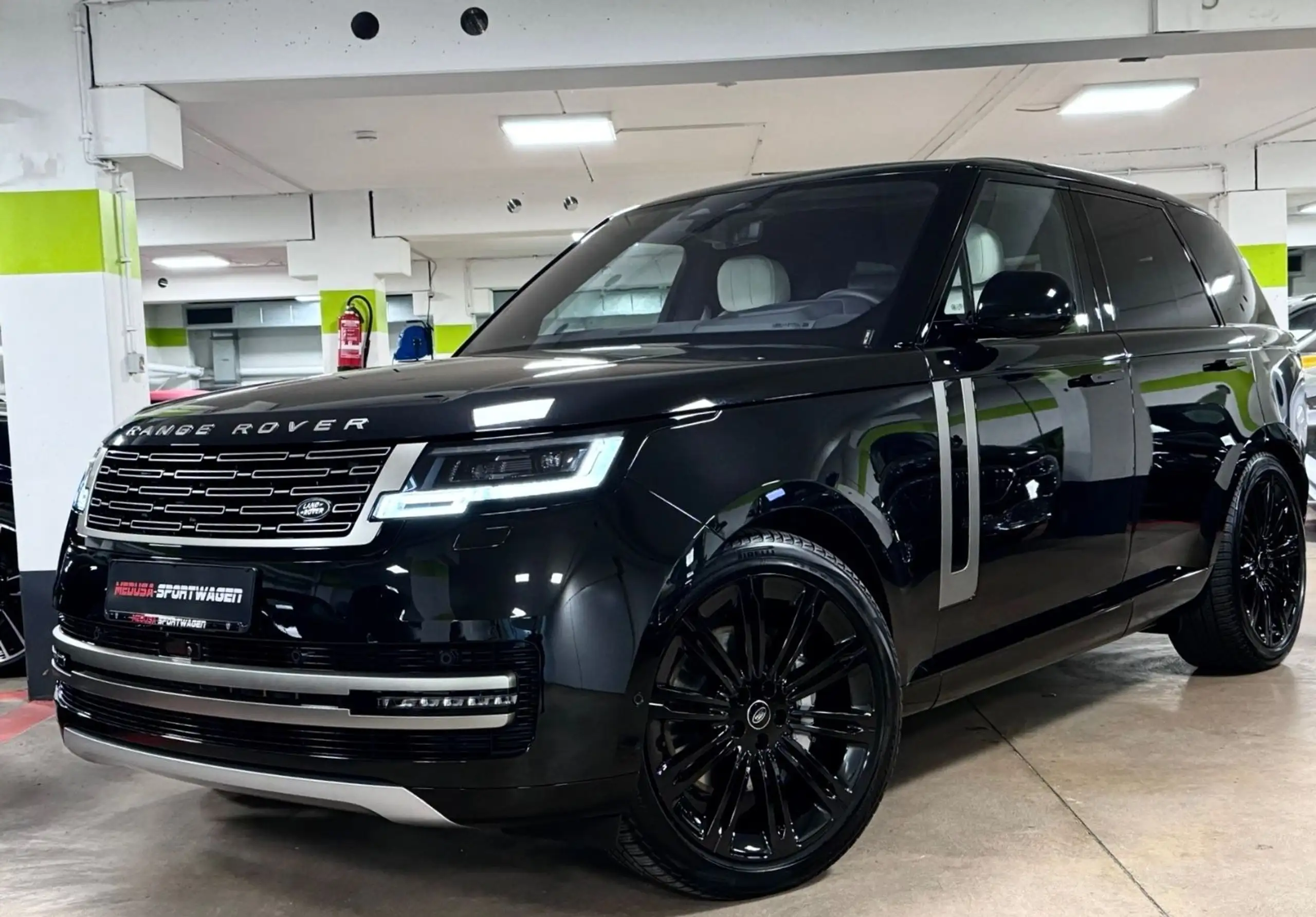 Land Rover - Range Rover