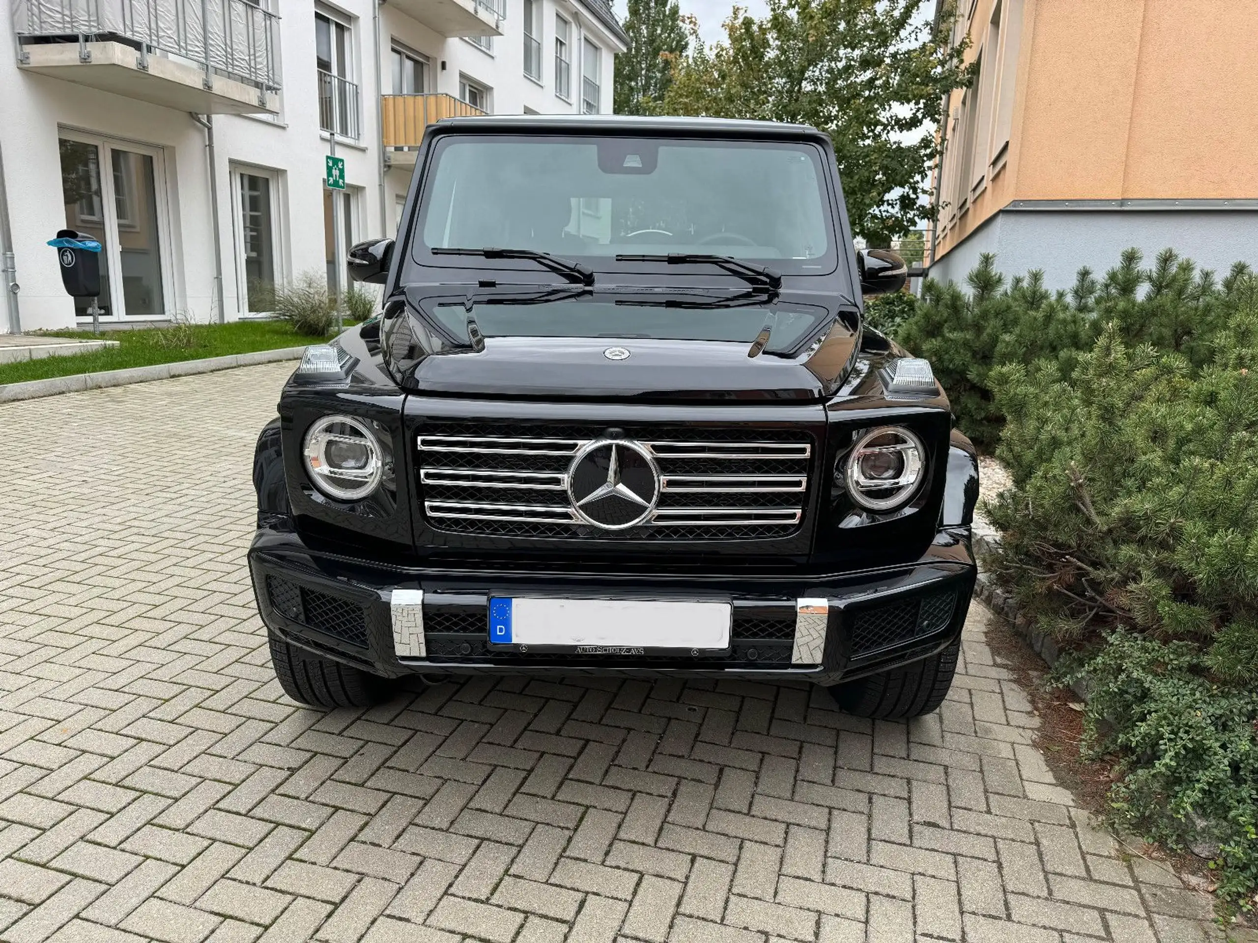 Mercedes-Benz - G 500