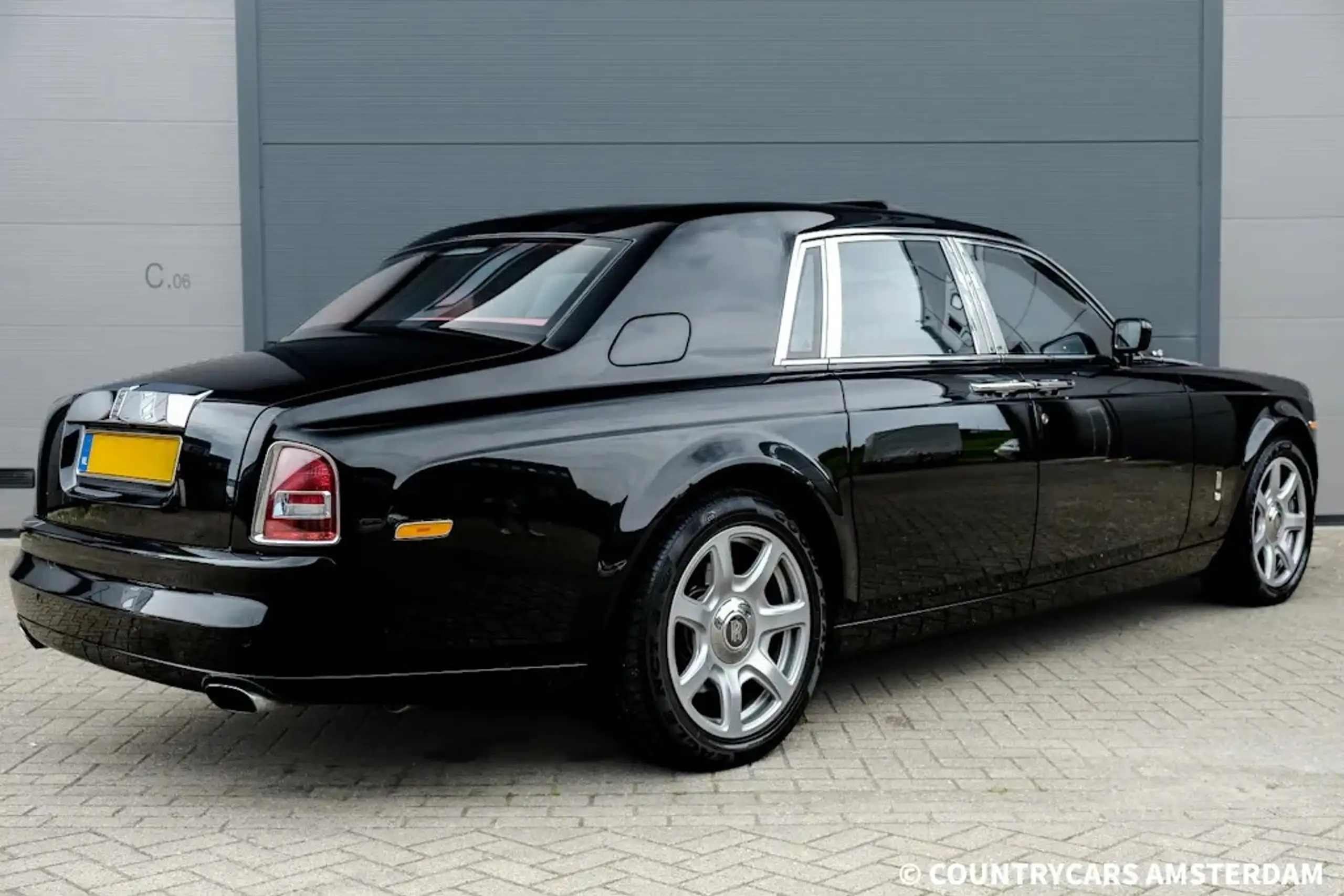 Rolls-Royce - Phantom