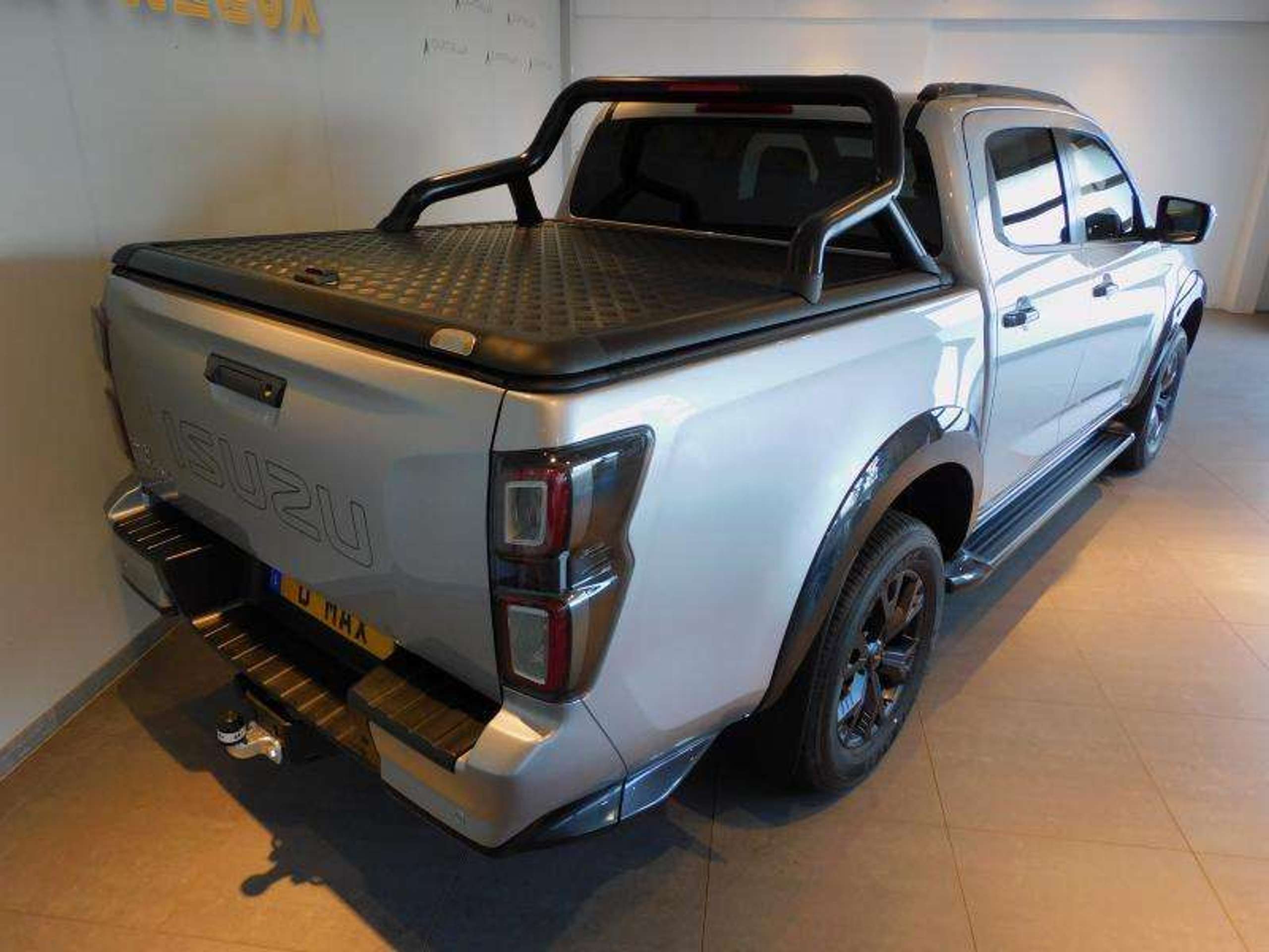 Isuzu - D-Max