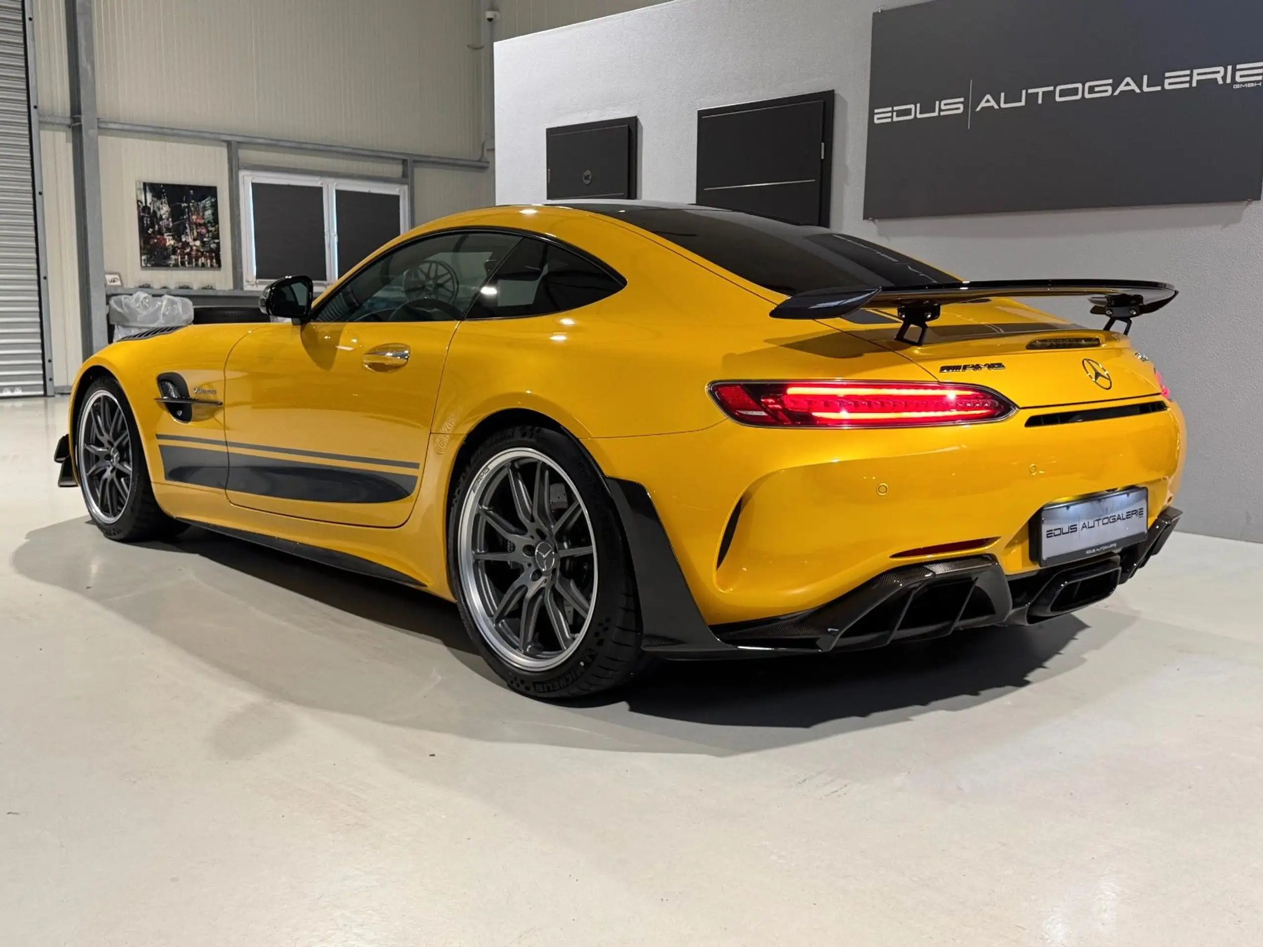 Mercedes-Benz - AMG GT