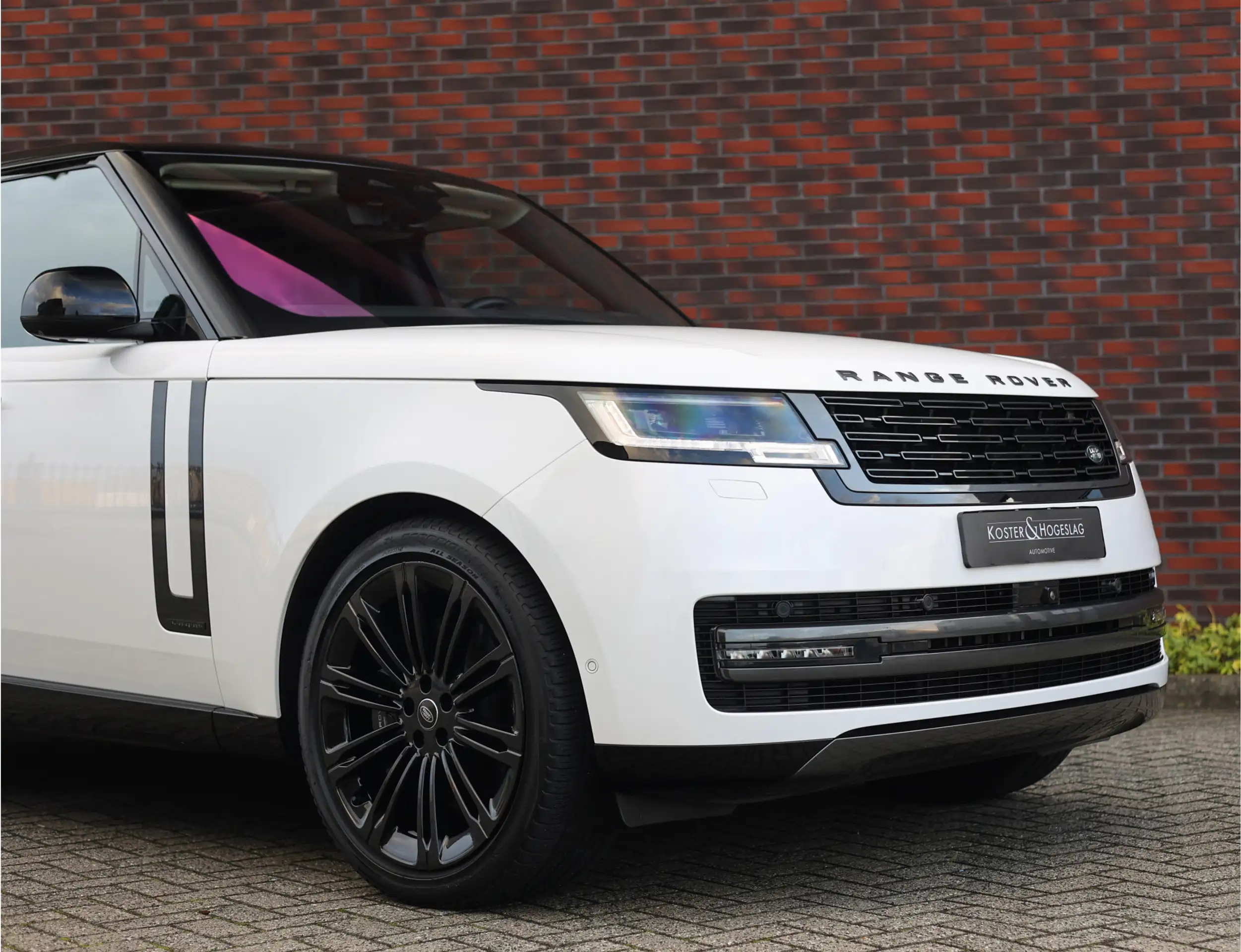 Land Rover - Range Rover