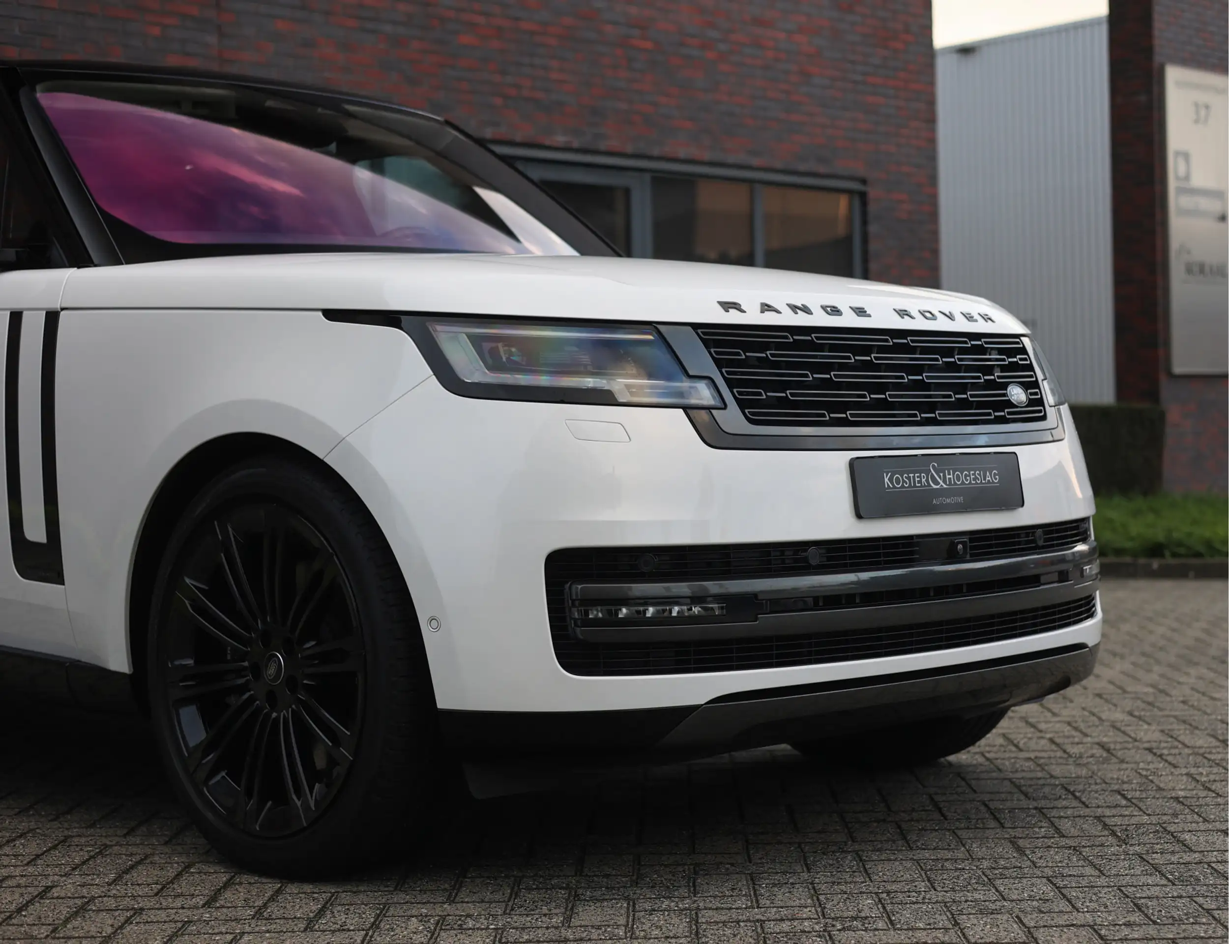 Land Rover - Range Rover