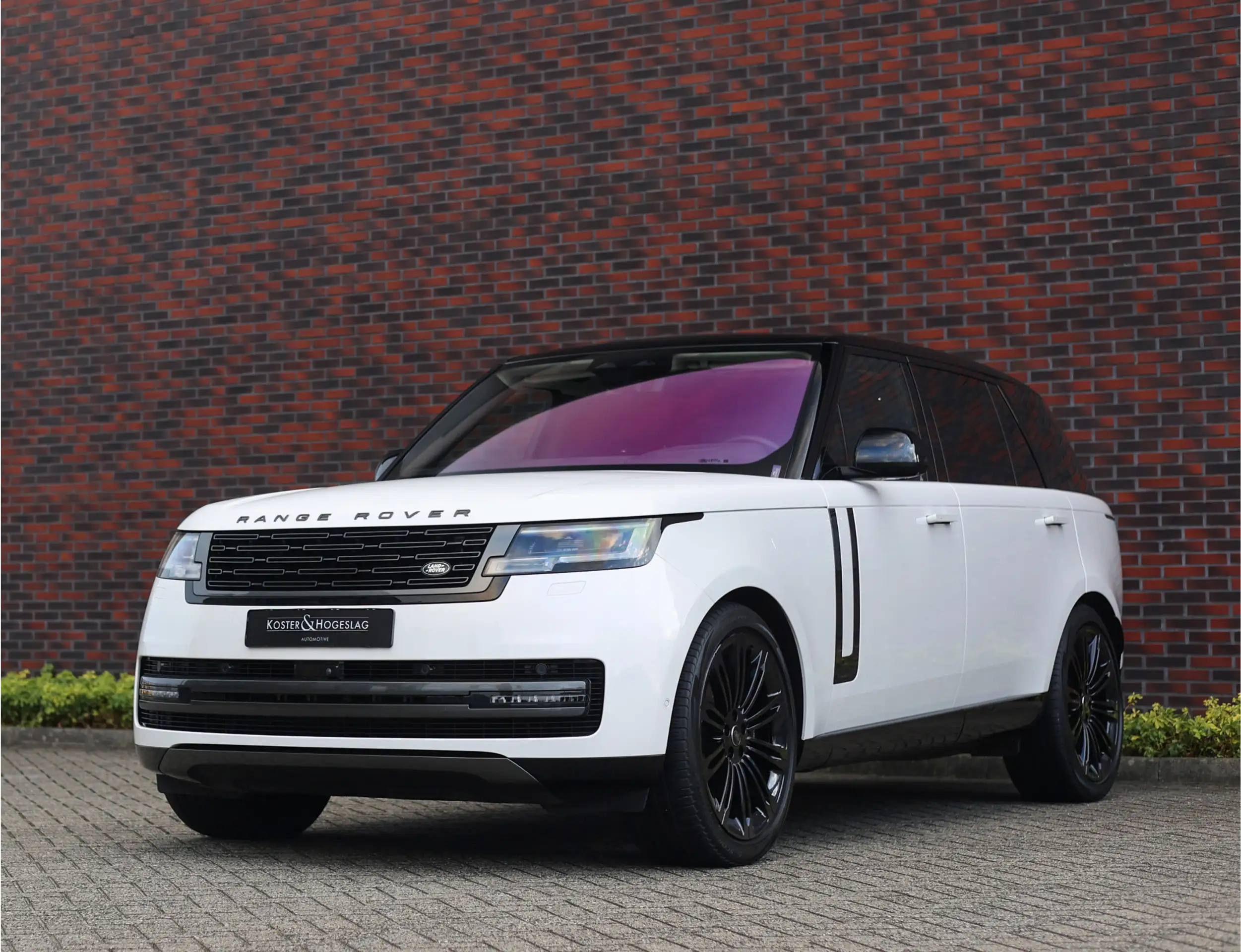 Land Rover - Range Rover