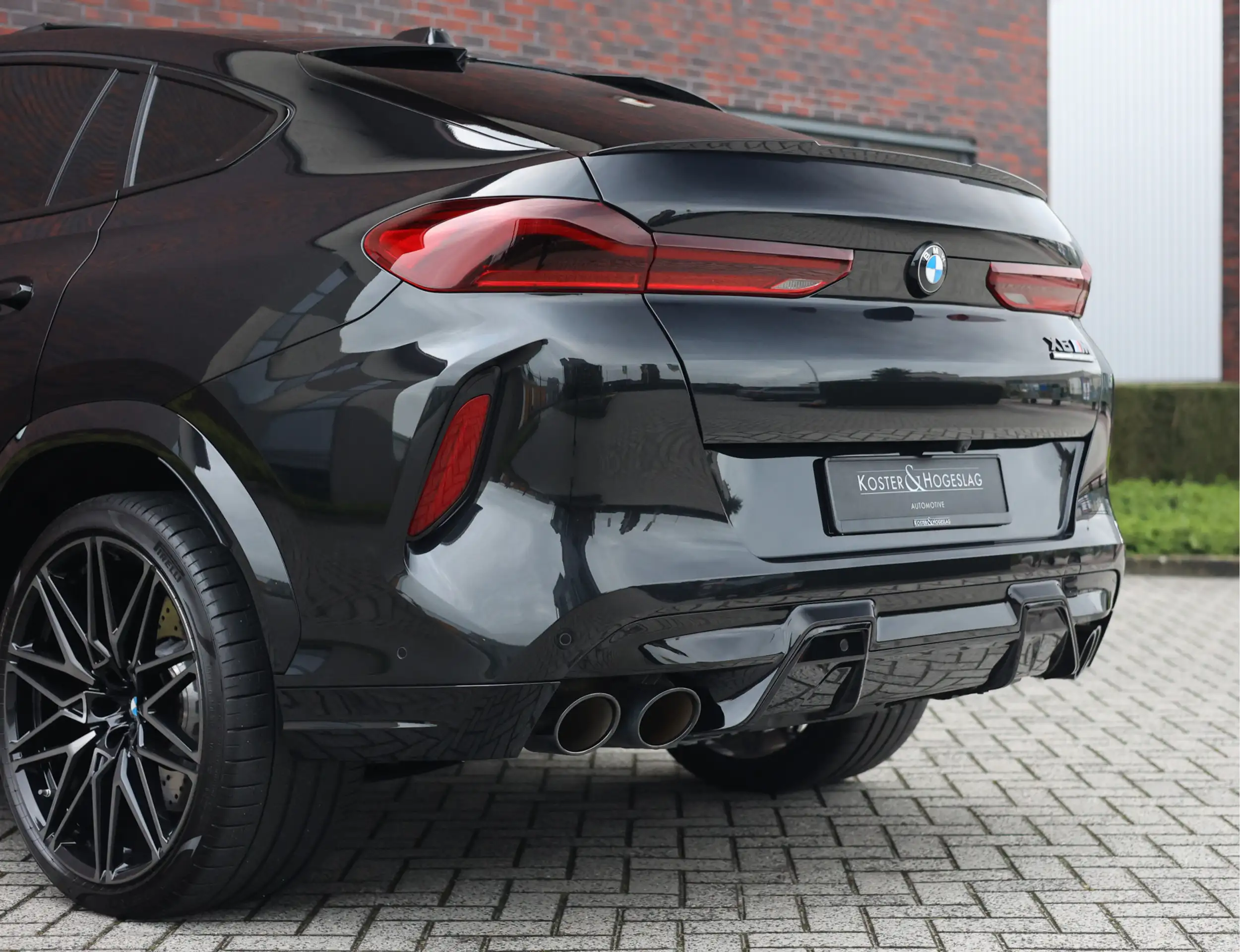 BMW - X6 M