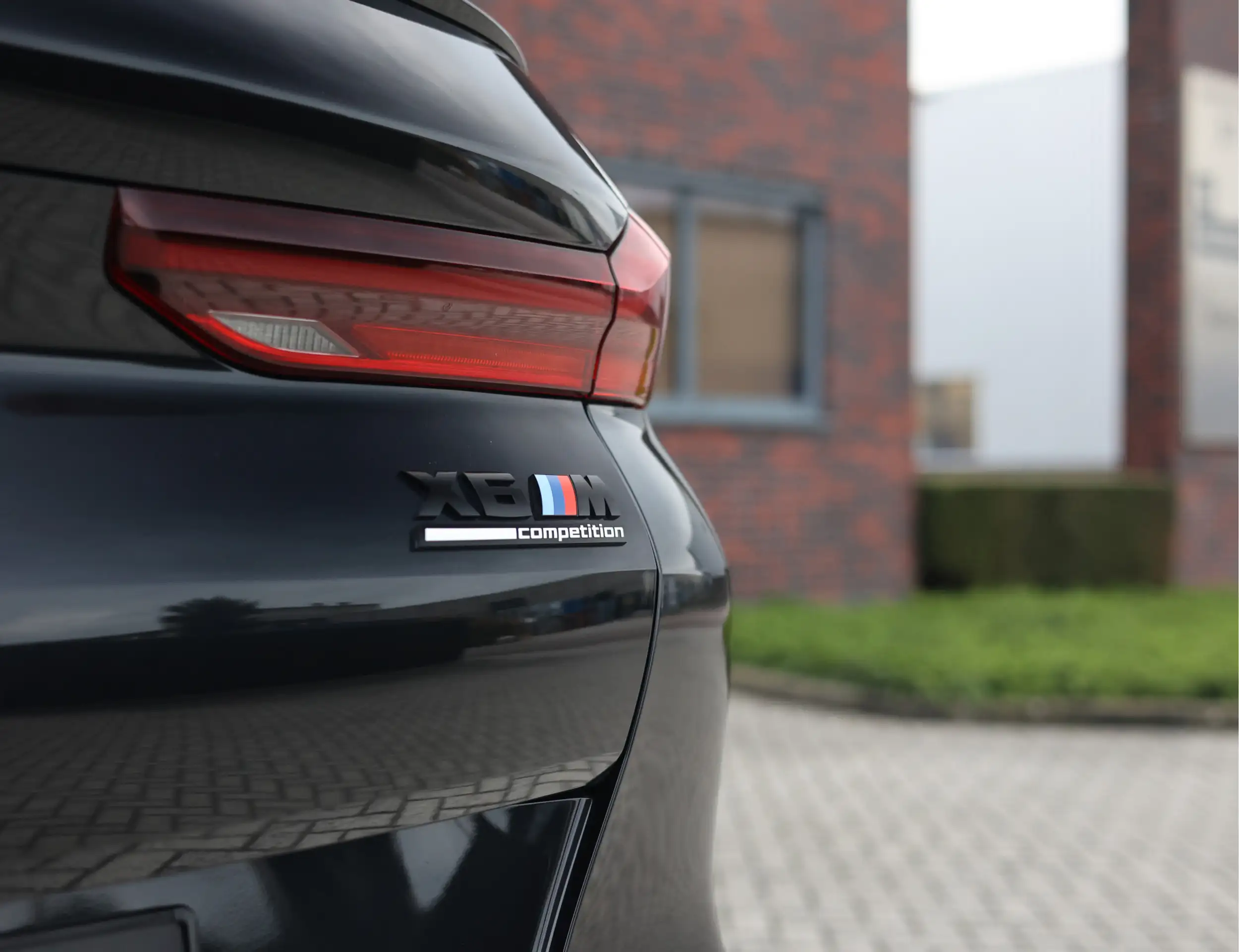 BMW - X6 M