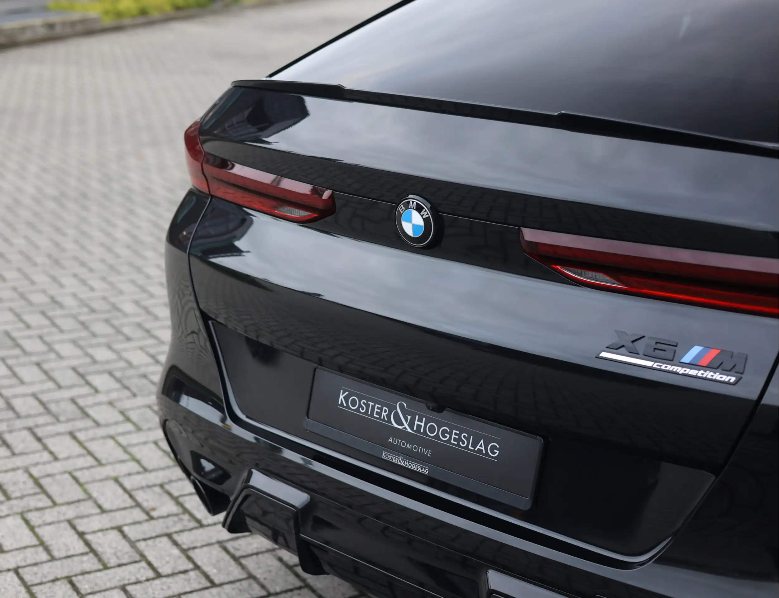 BMW - X6 M