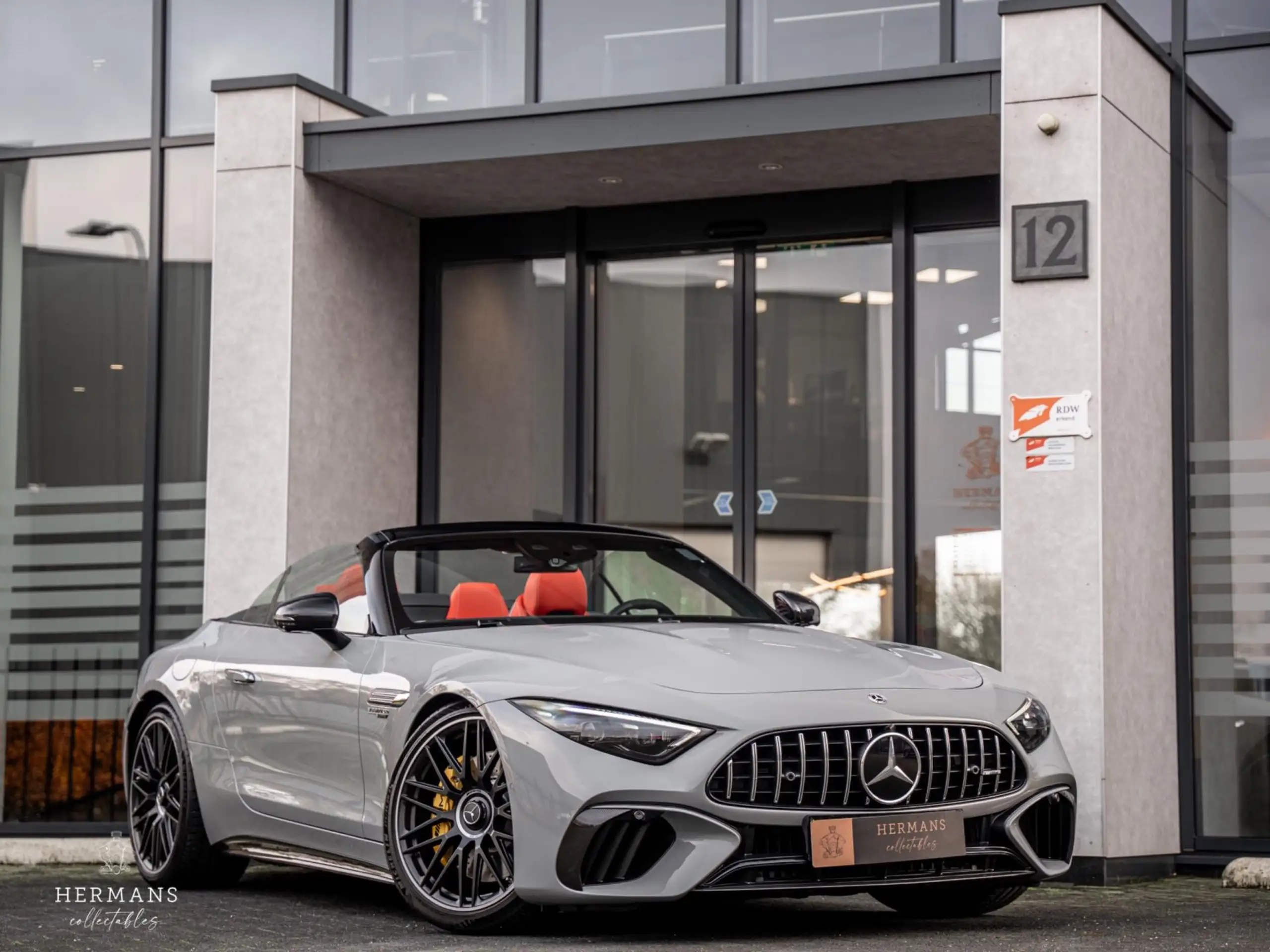 Mercedes-Benz - SL 63 AMG