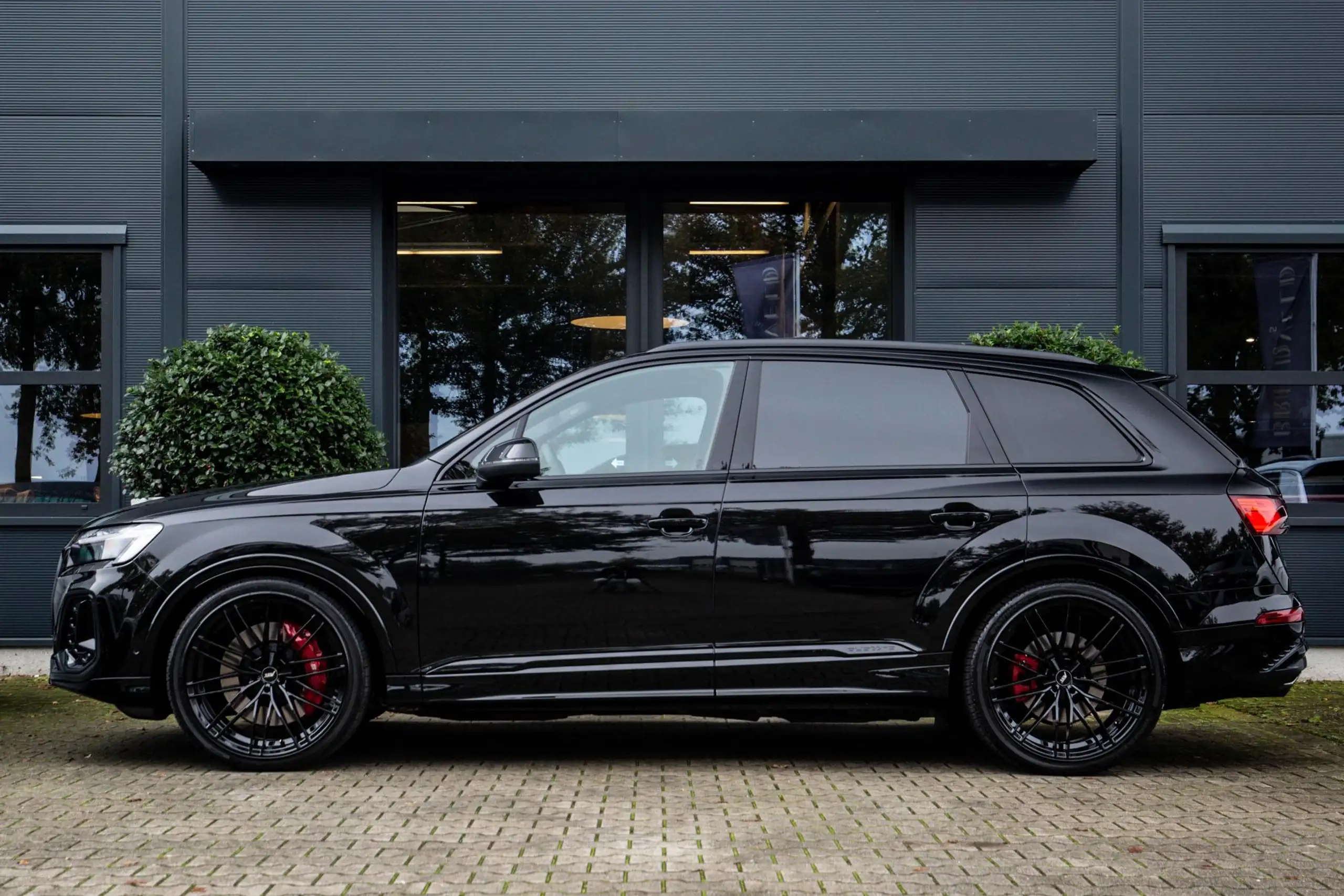 Audi - SQ7