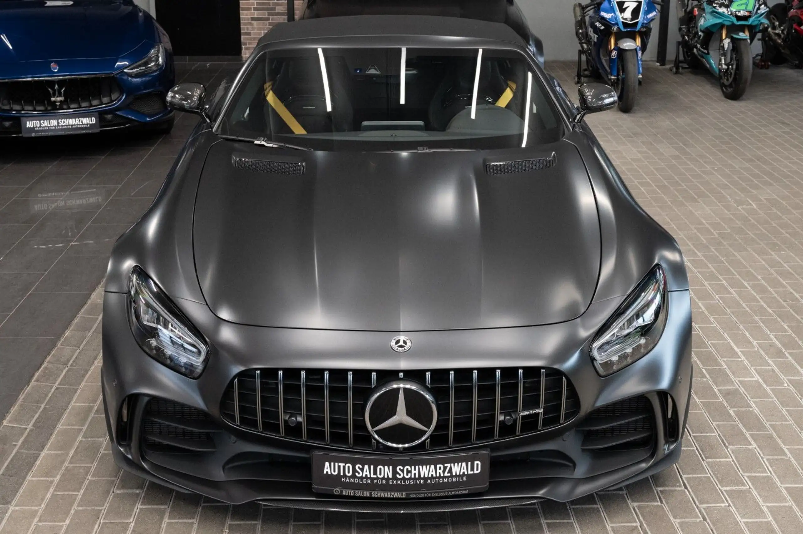 Mercedes-Benz - AMG GT