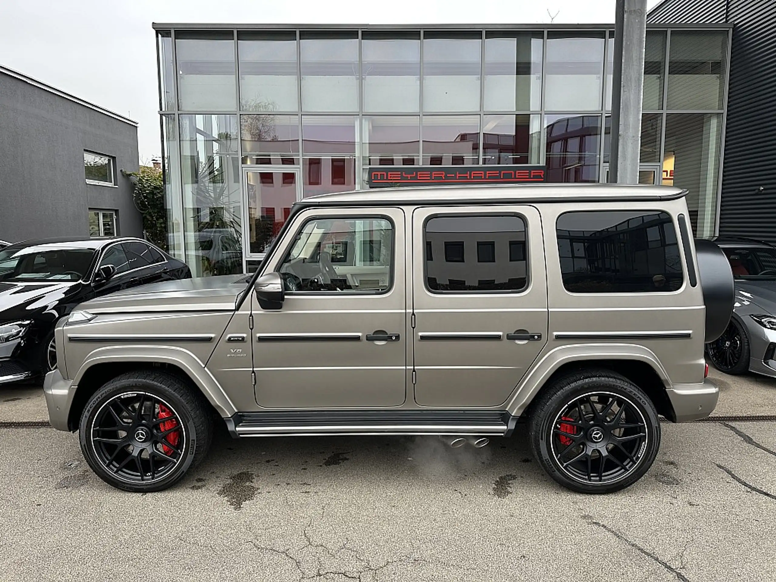 Mercedes-Benz - G 63 AMG