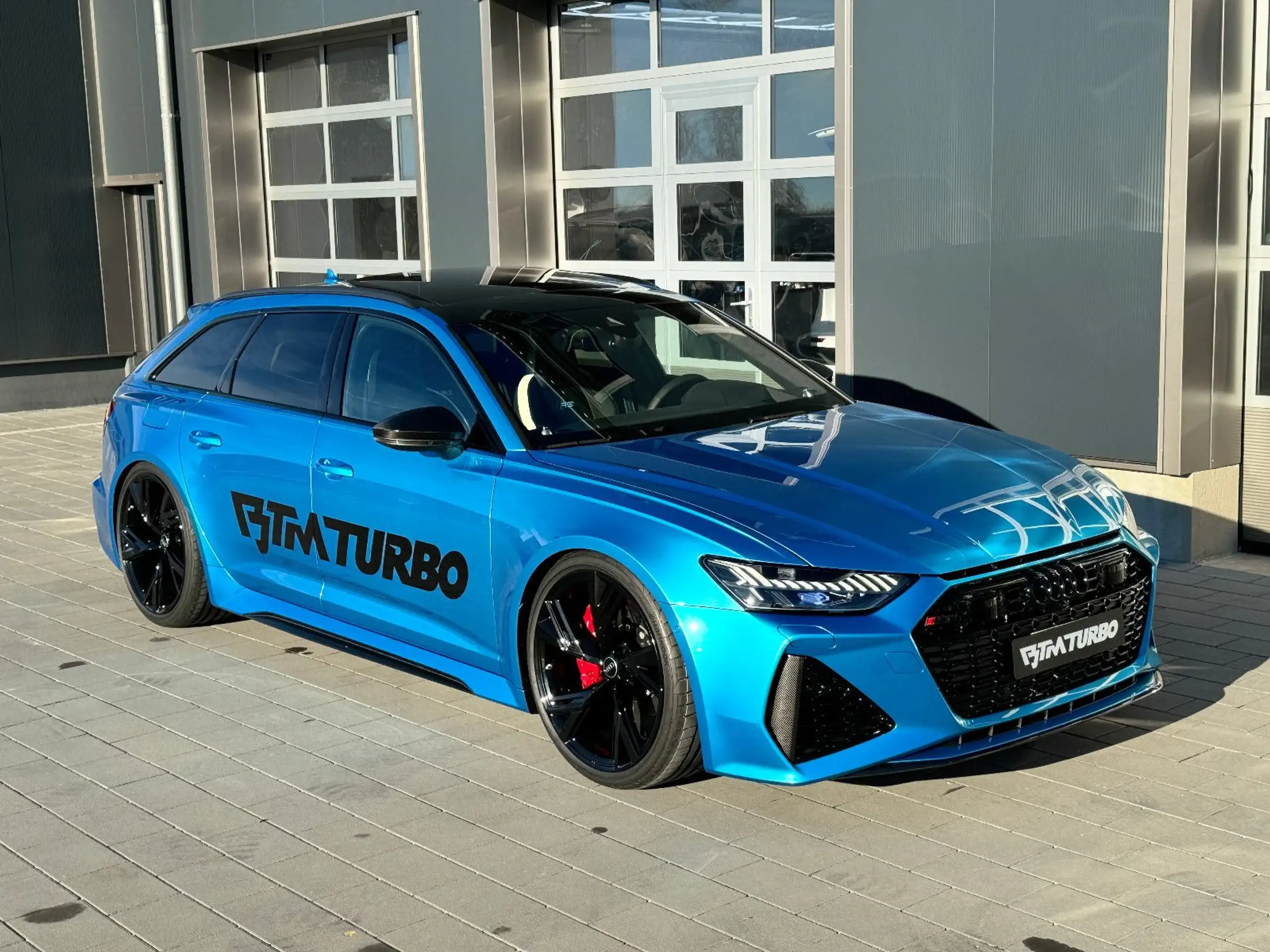 Audi - RS6