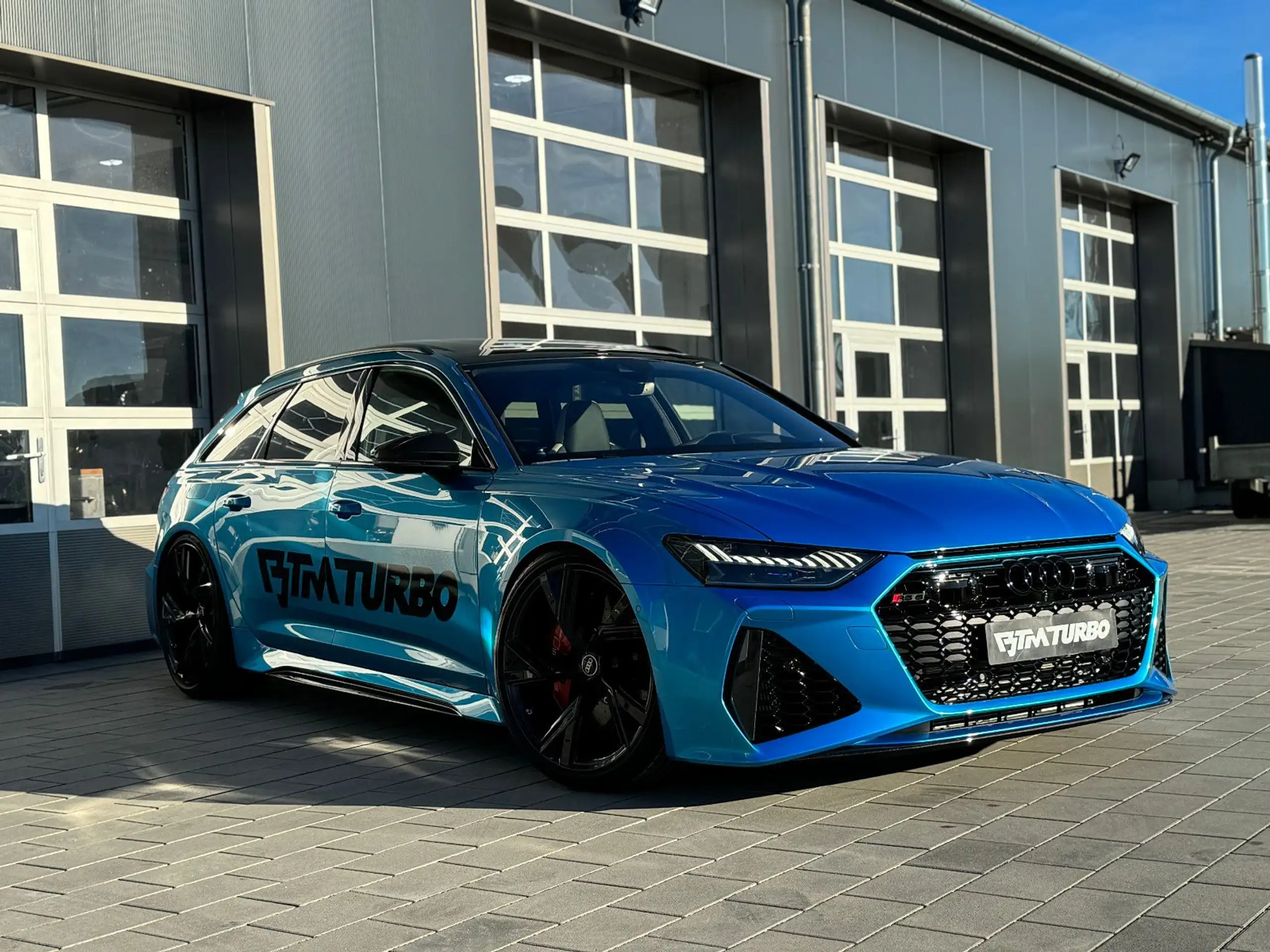 Audi - RS6