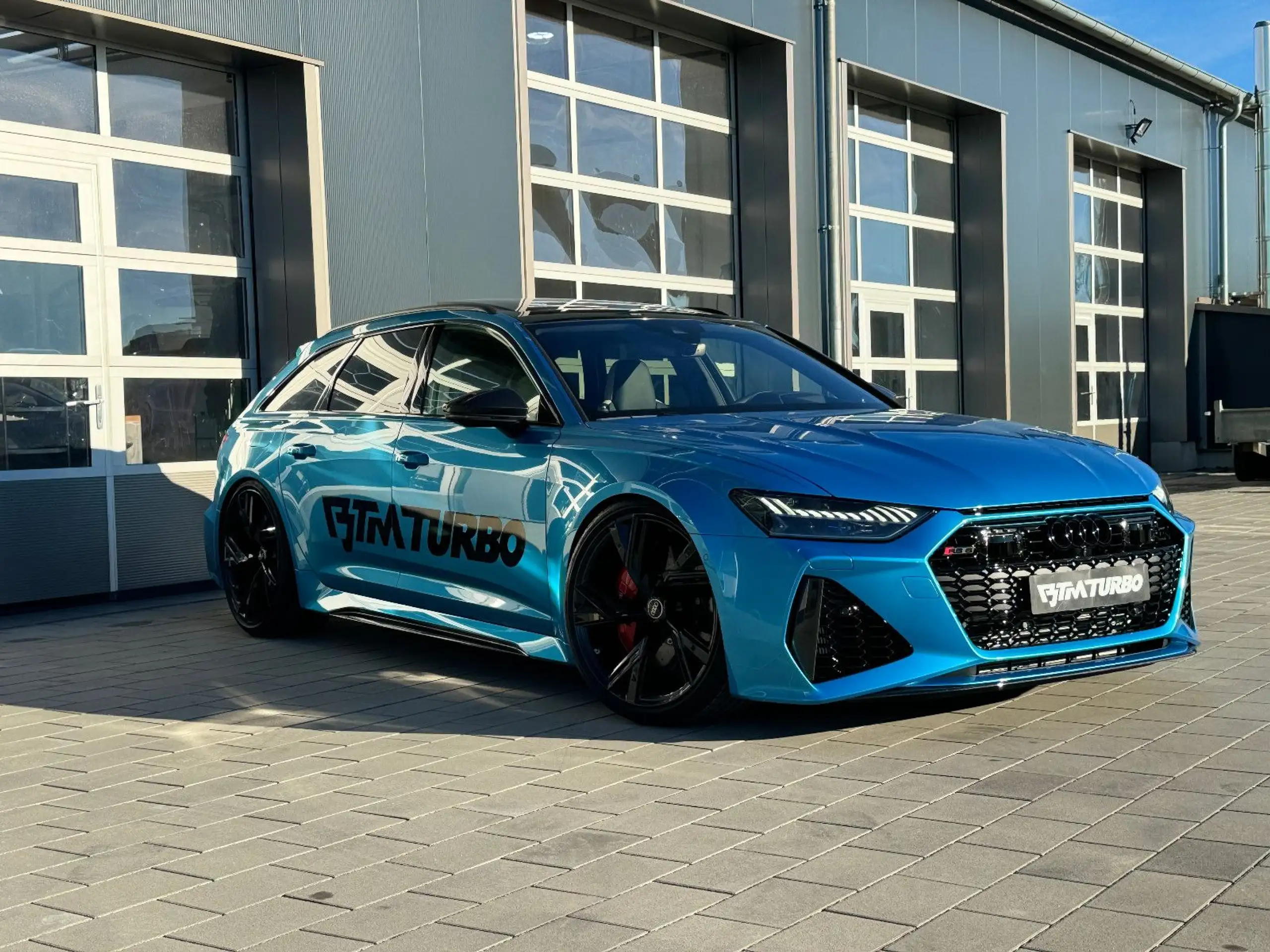 Audi - RS6