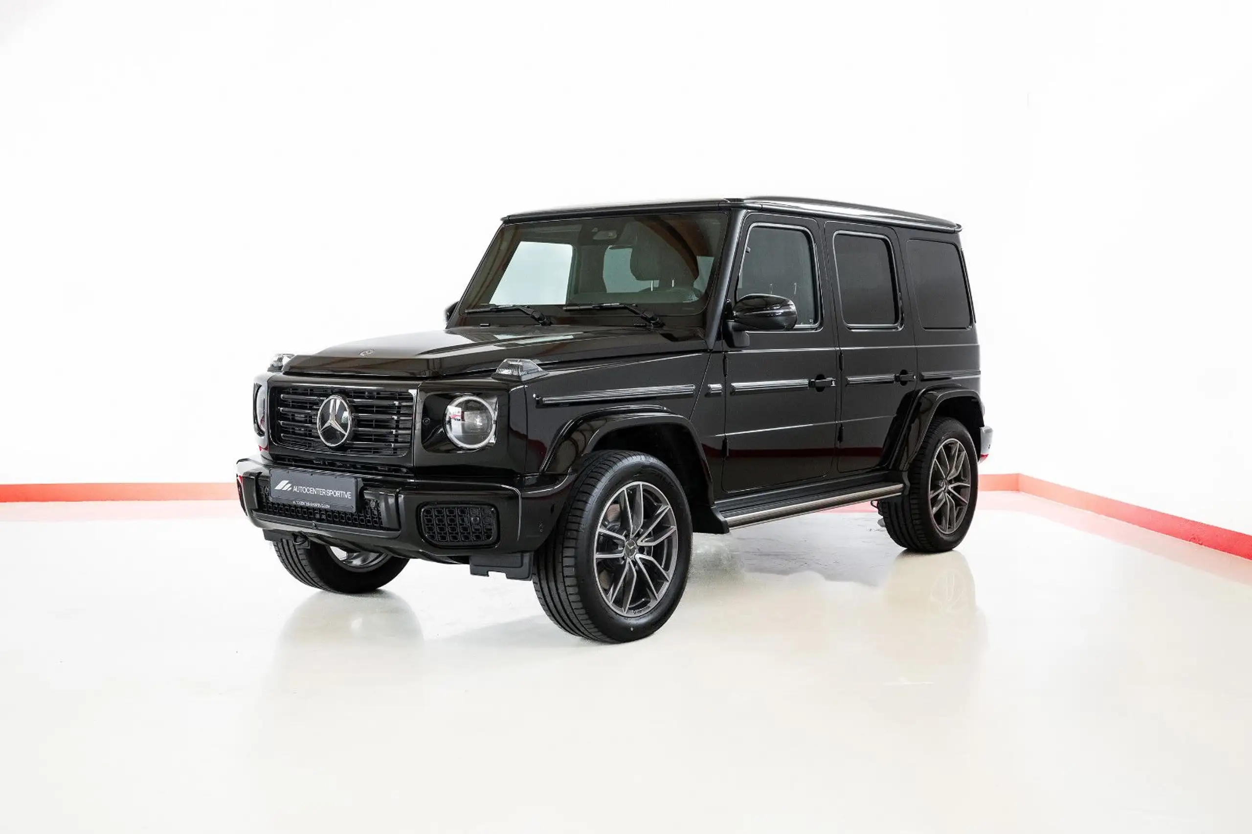 Mercedes-Benz - G 500