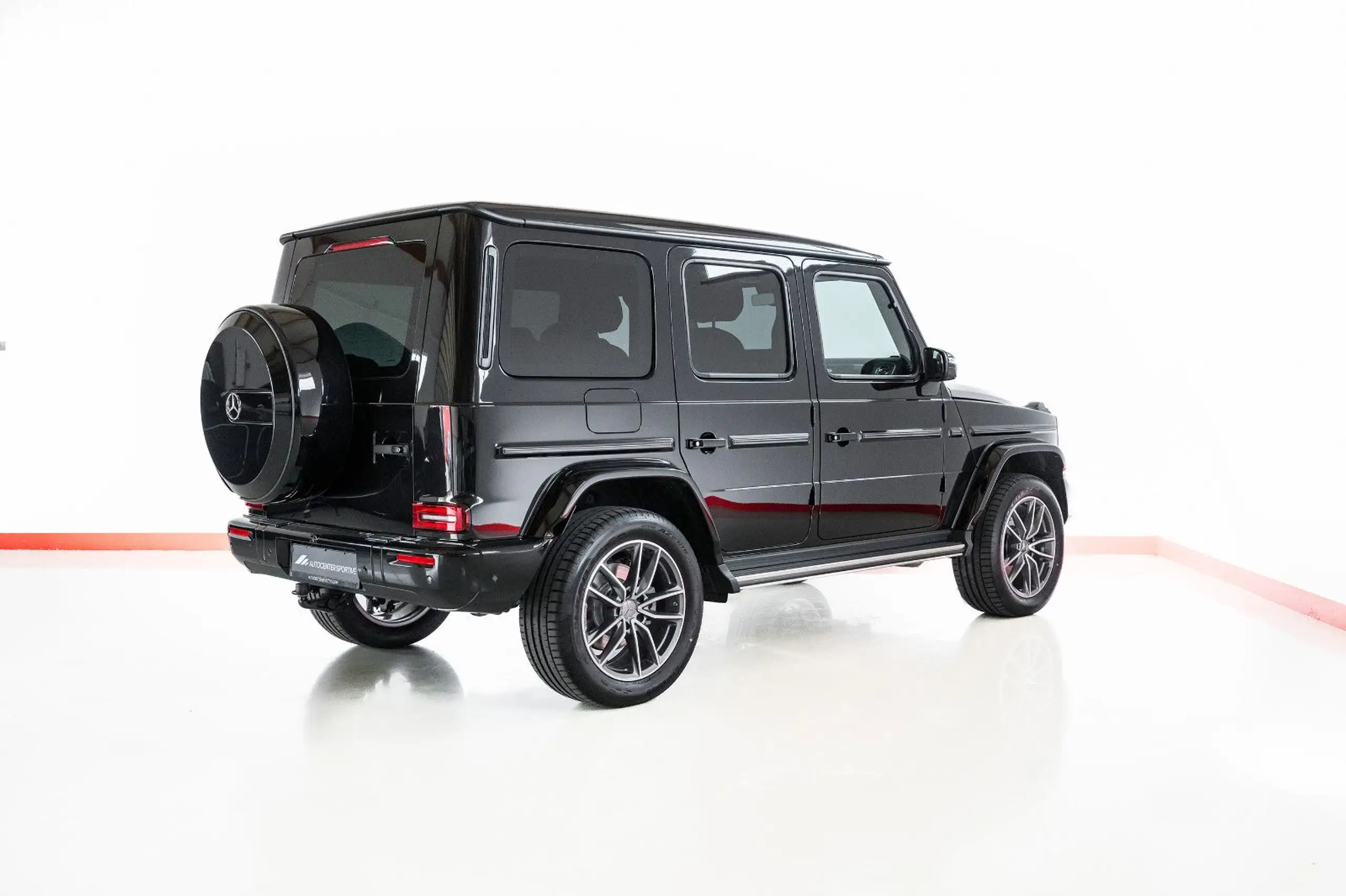 Mercedes-Benz - G 500