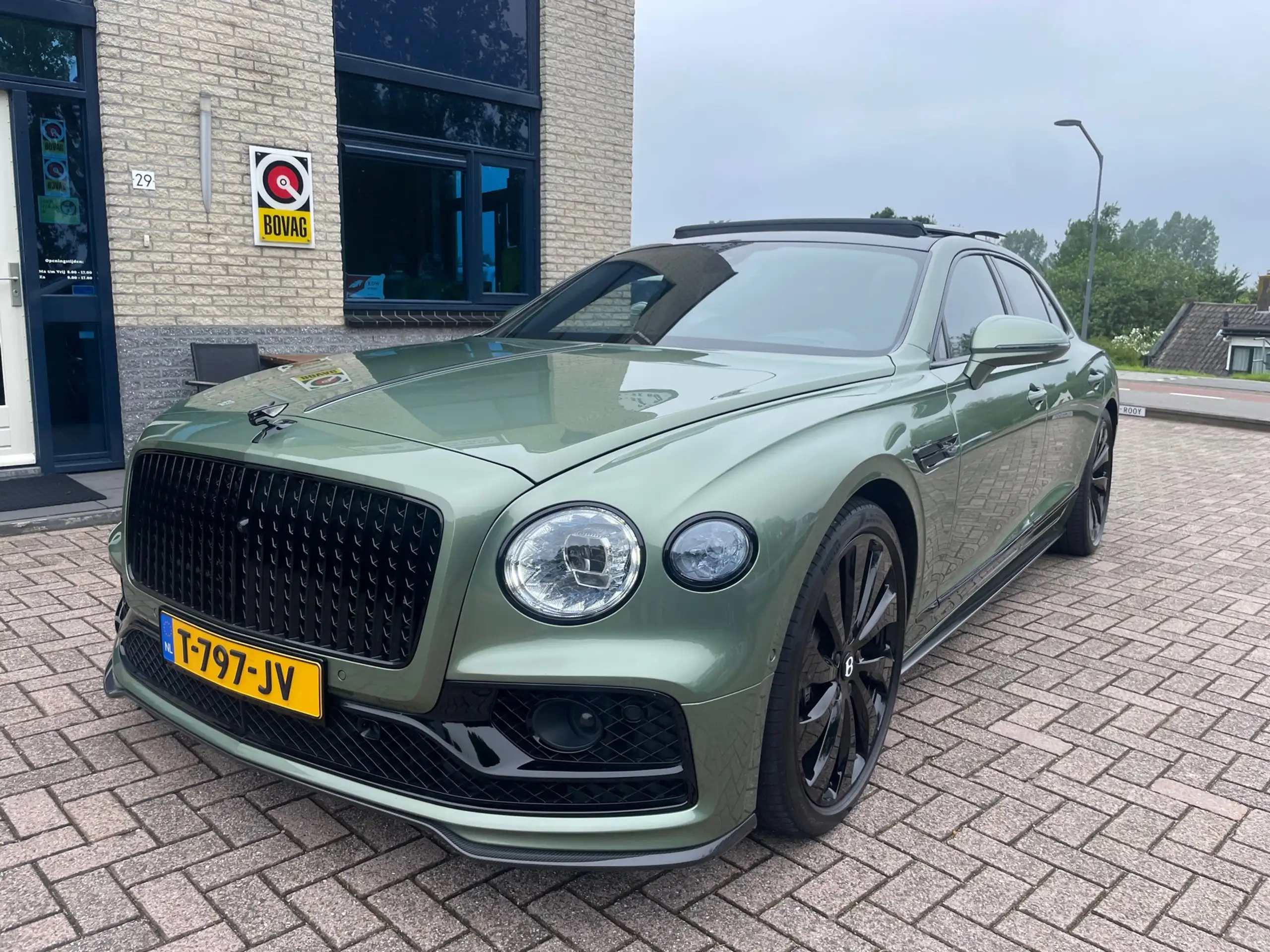 Bentley Flying Spur 2022