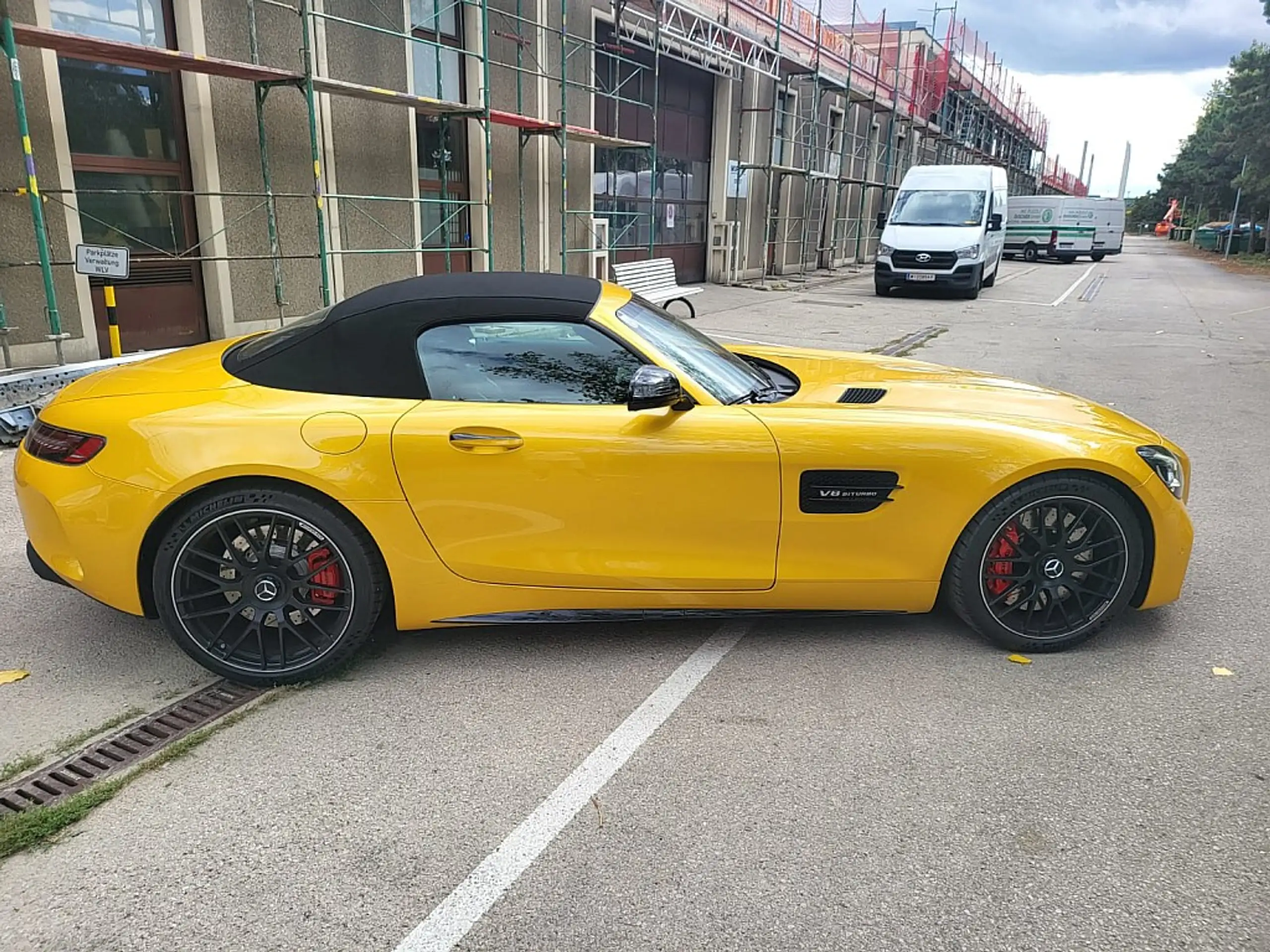 Mercedes-Benz - AMG GT