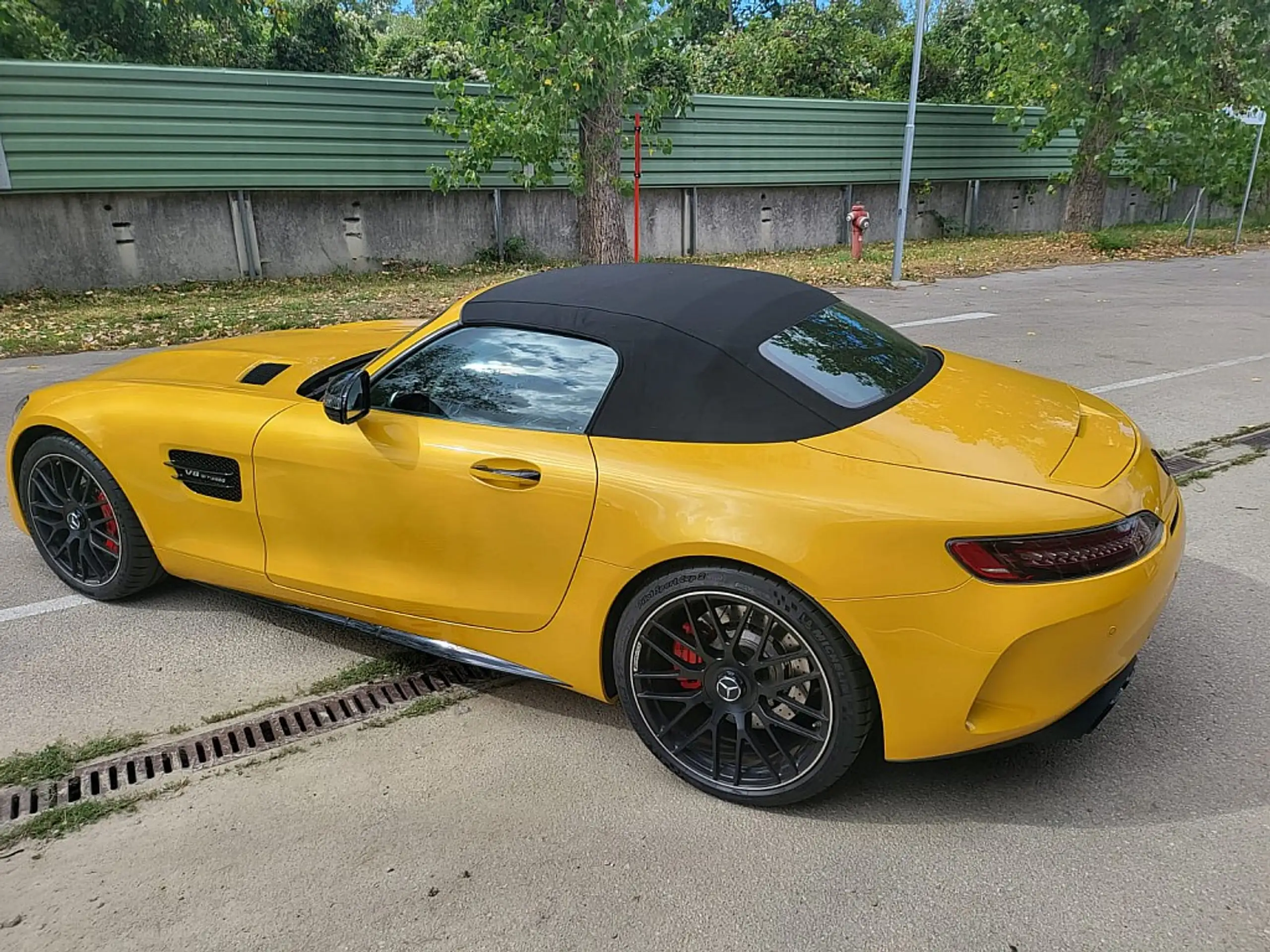 Mercedes-Benz - AMG GT