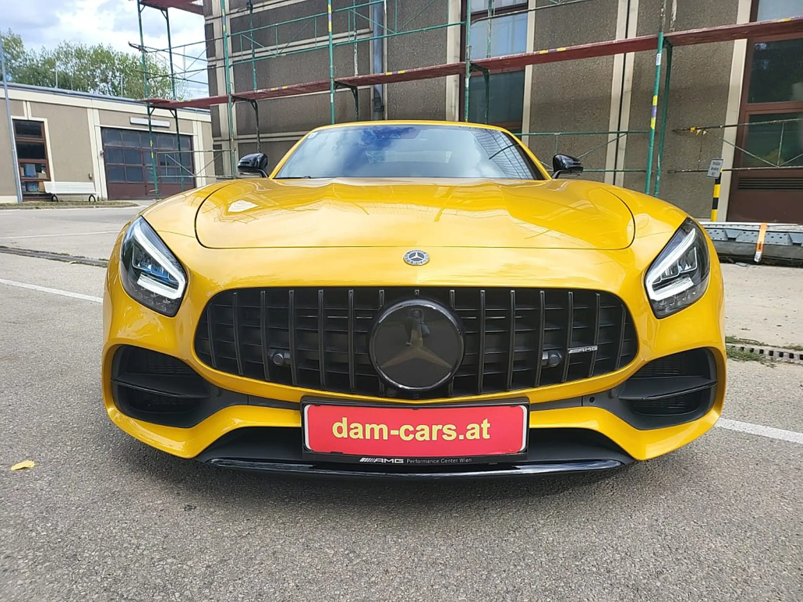 Mercedes-Benz - AMG GT