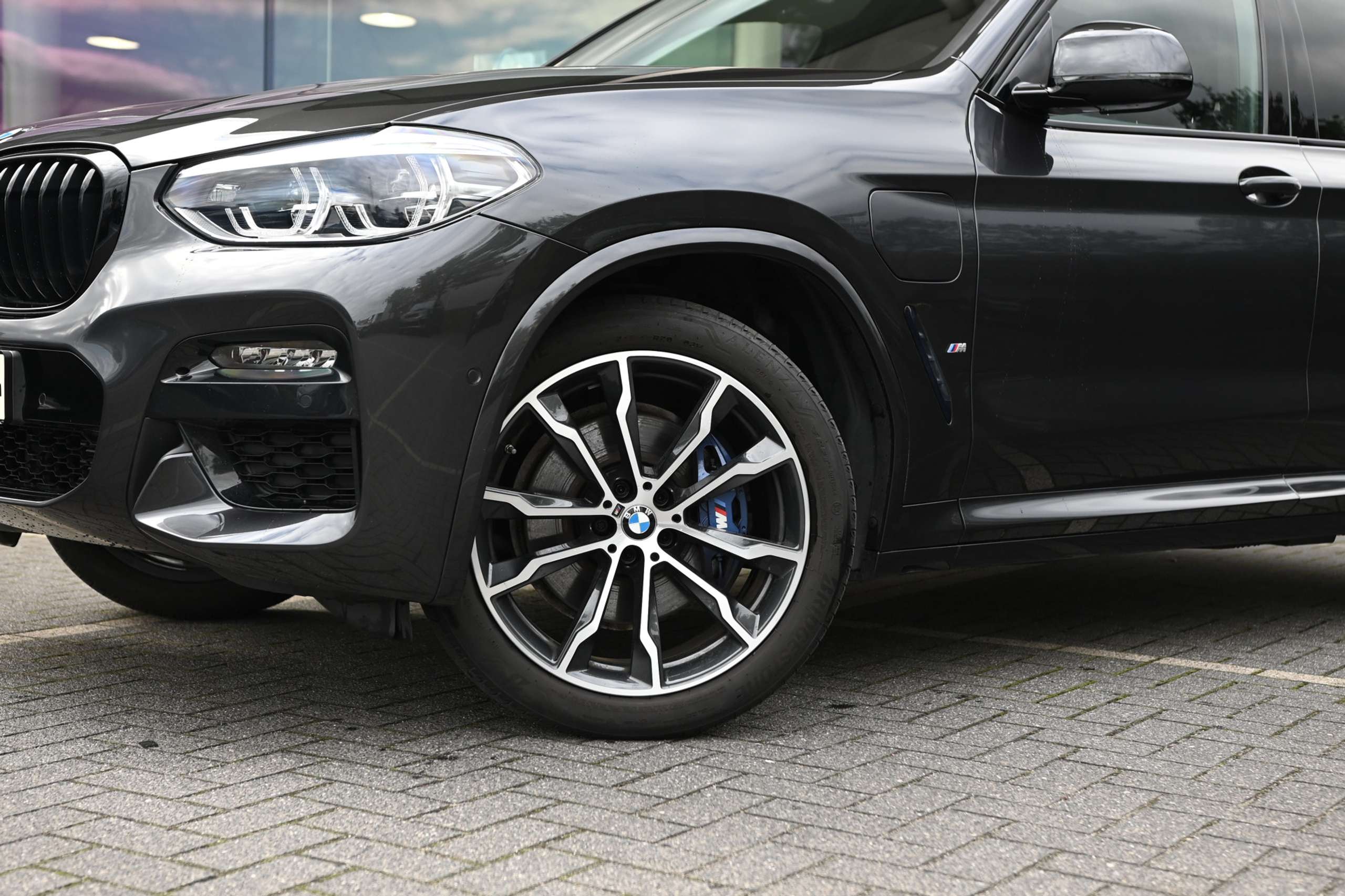 BMW - X3