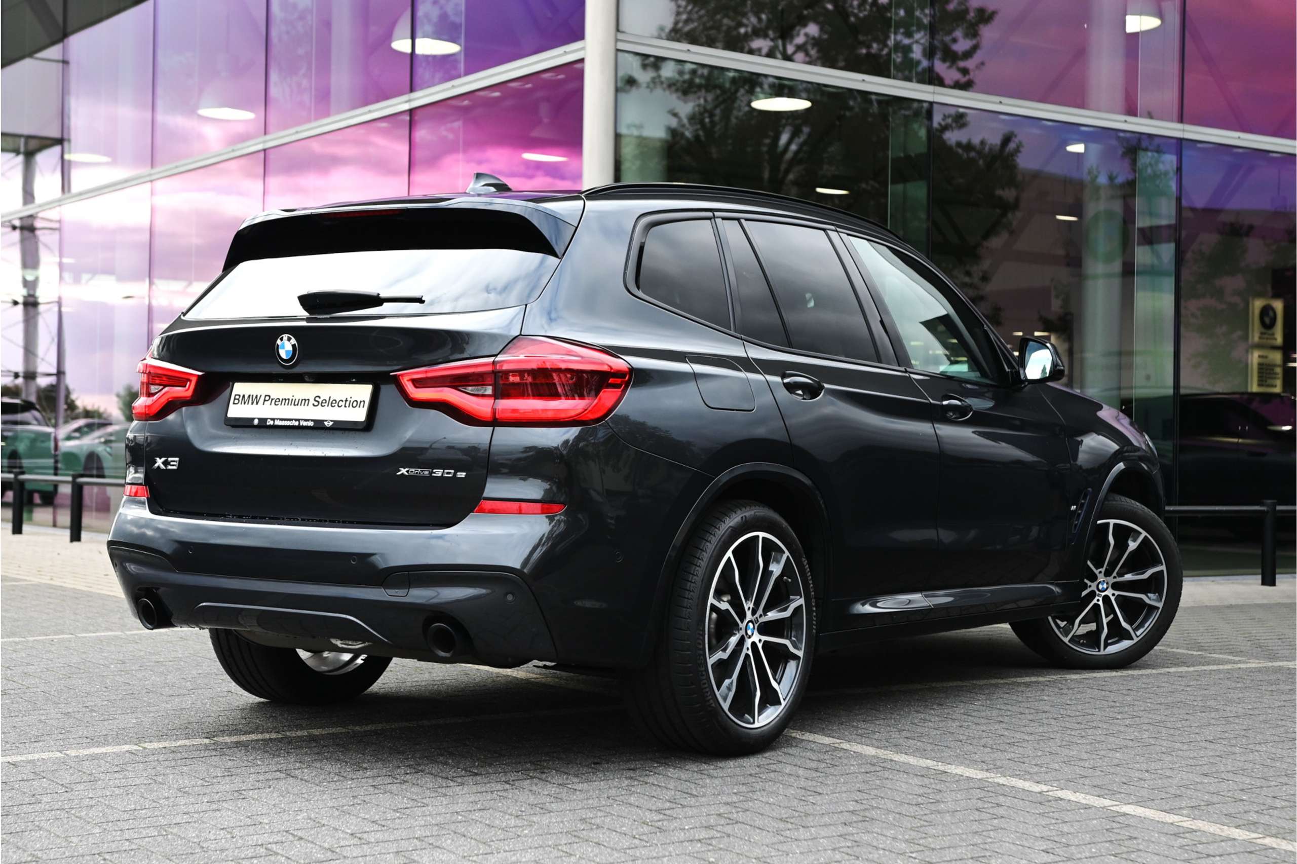 BMW - X3